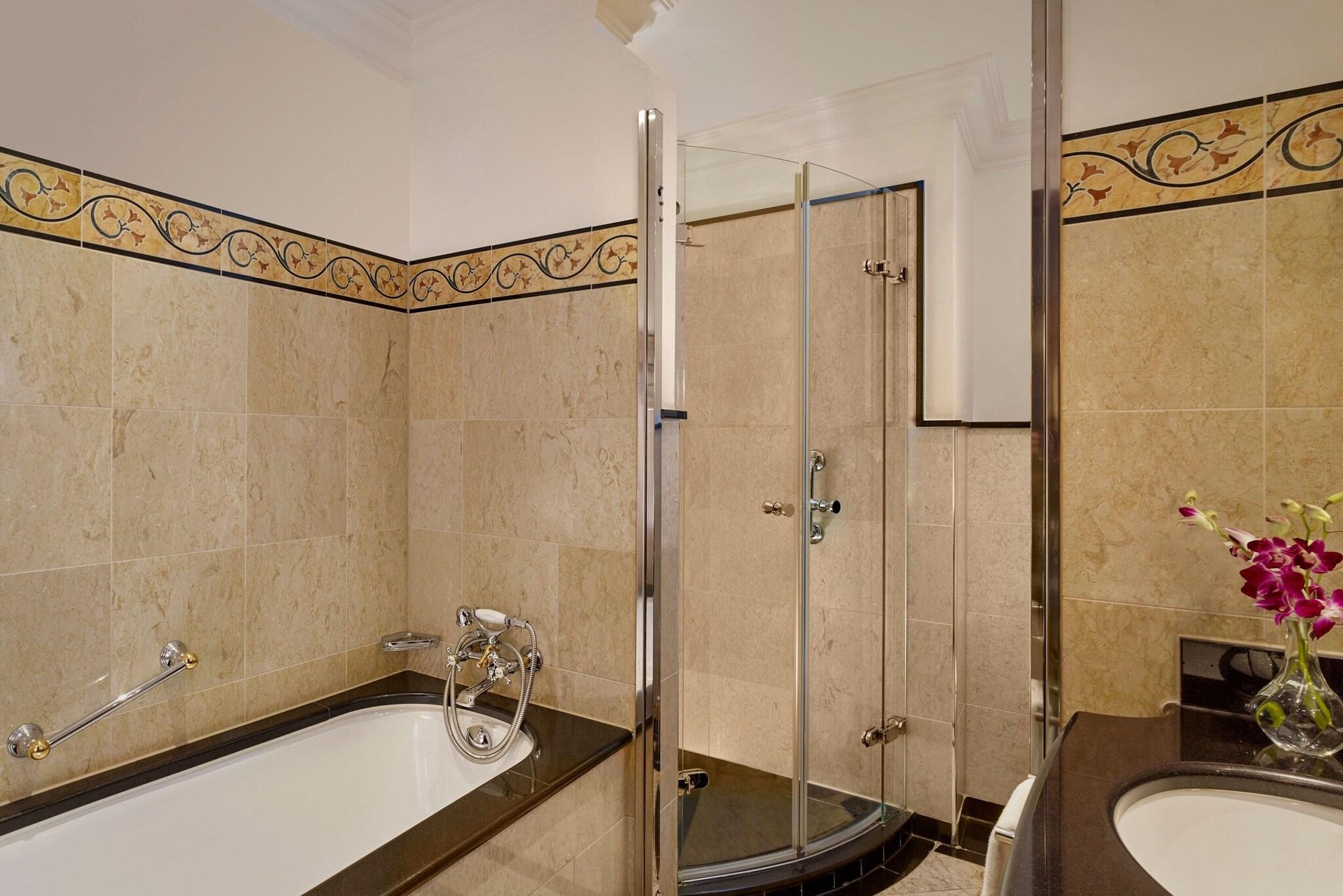 Double Classic with Views