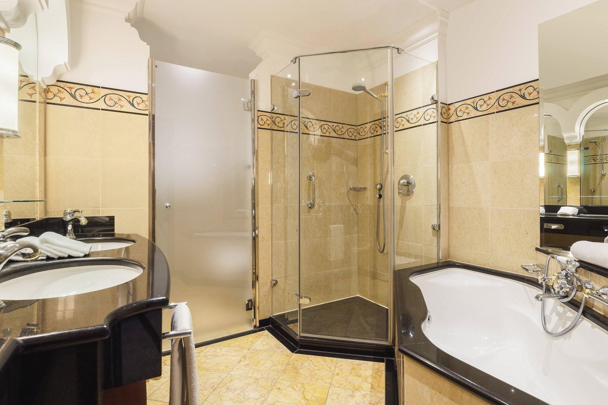 Double Classic with Views