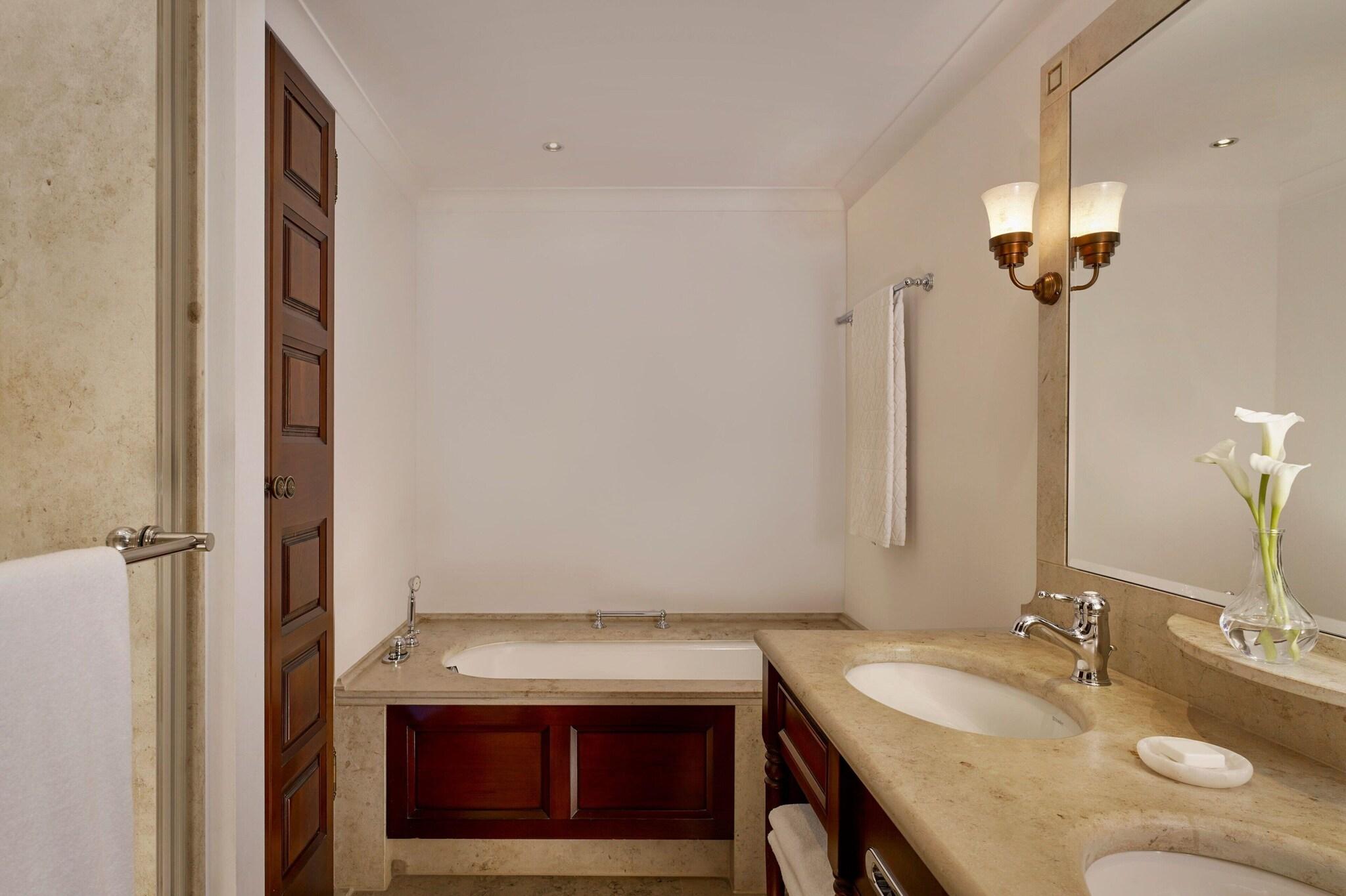 Double Classic Garden View