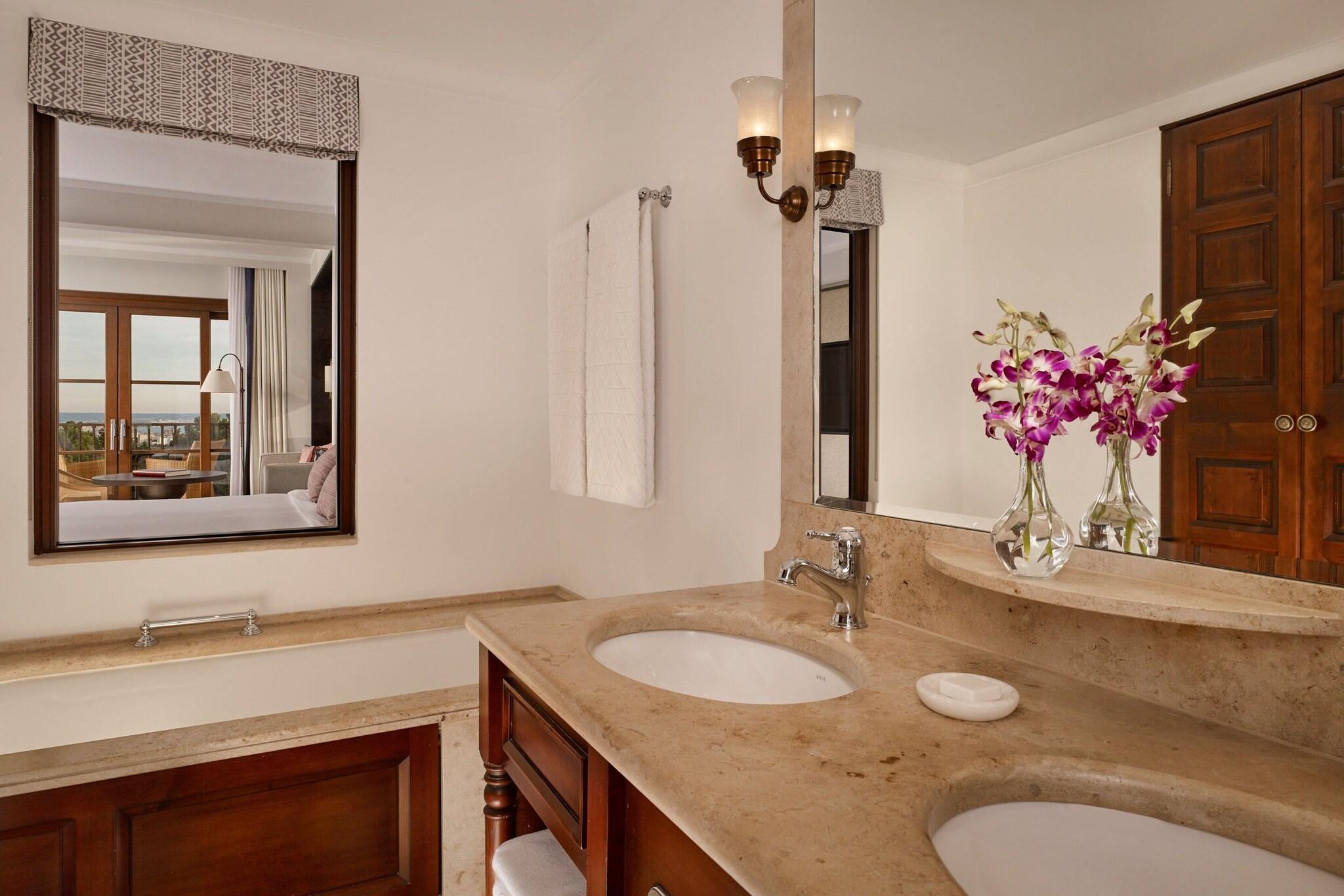 Double Deluxe Bay View