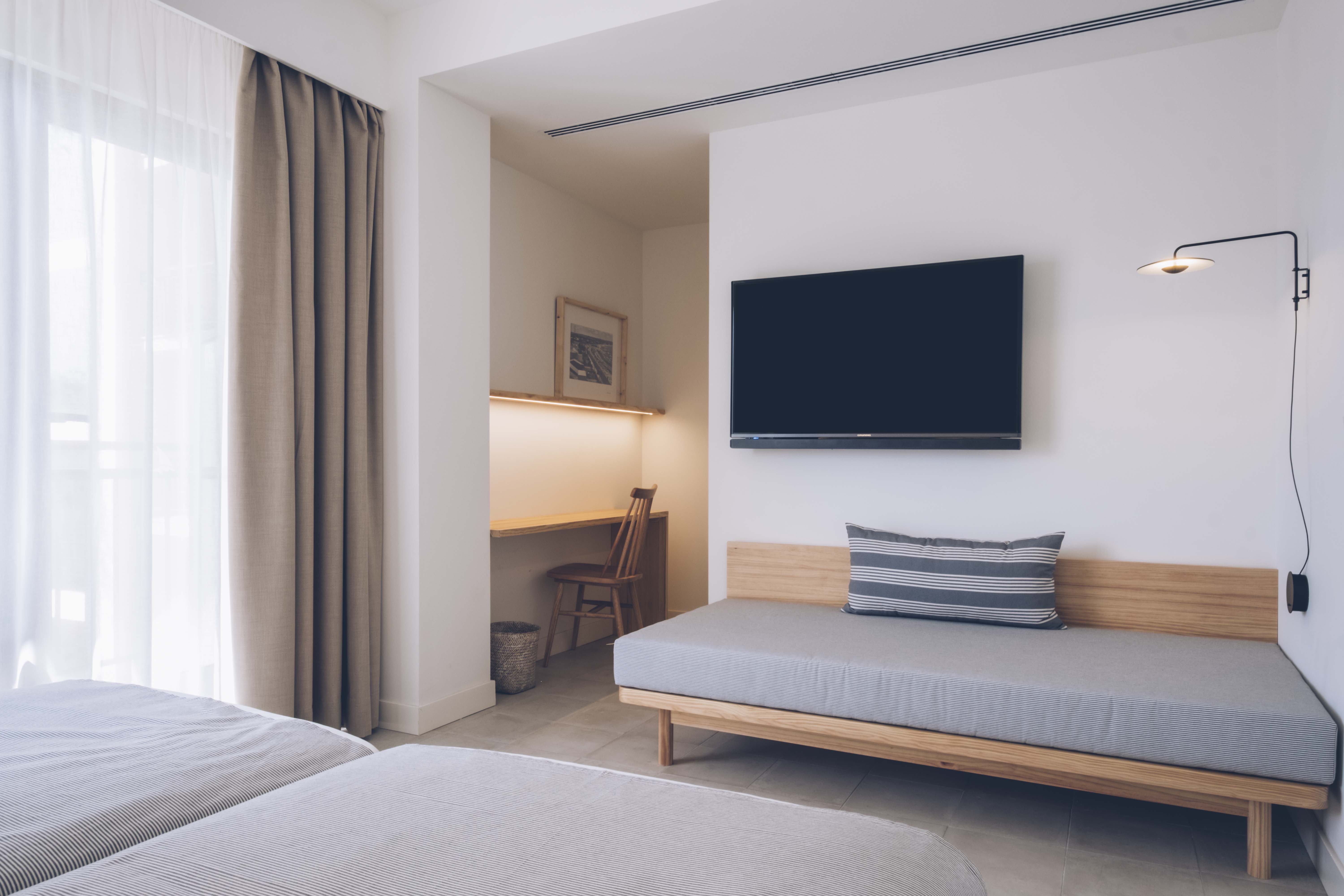 Triple with Balcony with Views