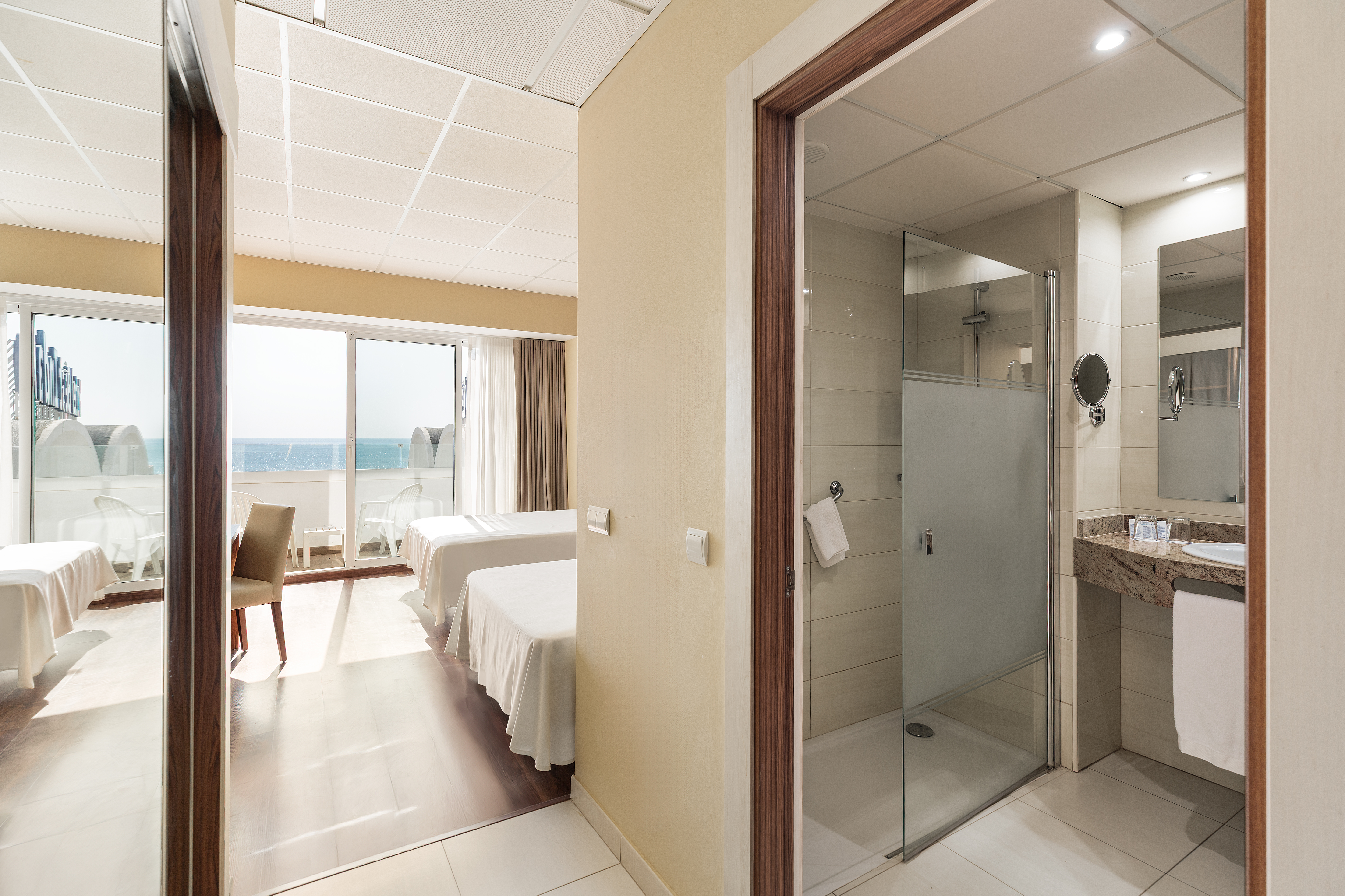 Double Single Superior