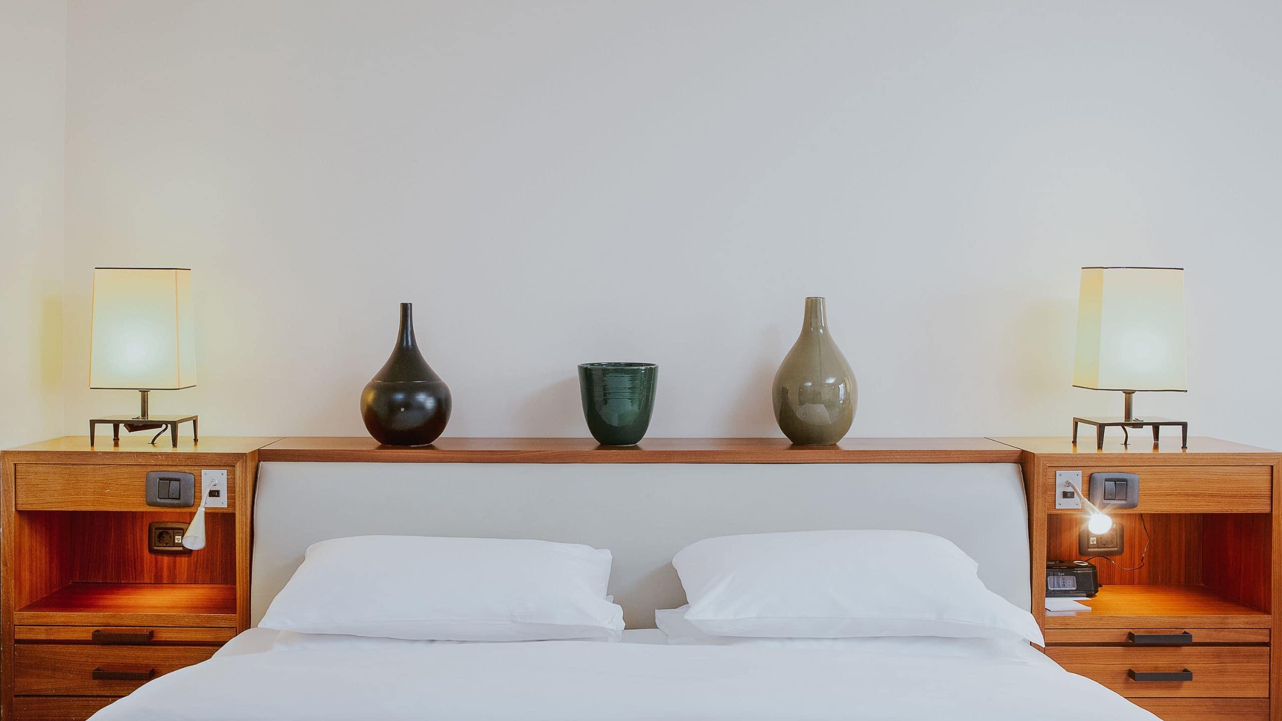 Double Club King Bed