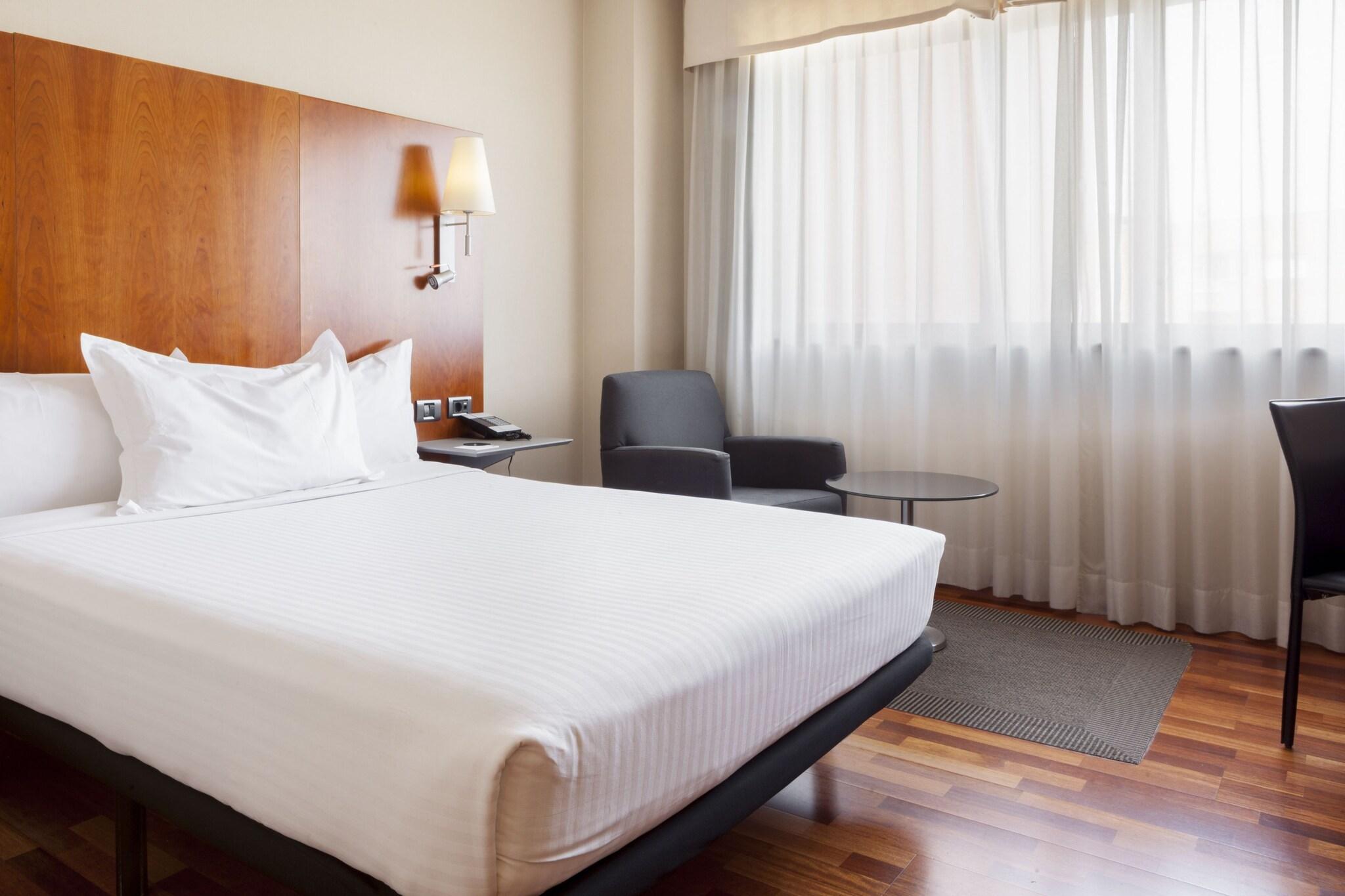 Double Queen Size Bed