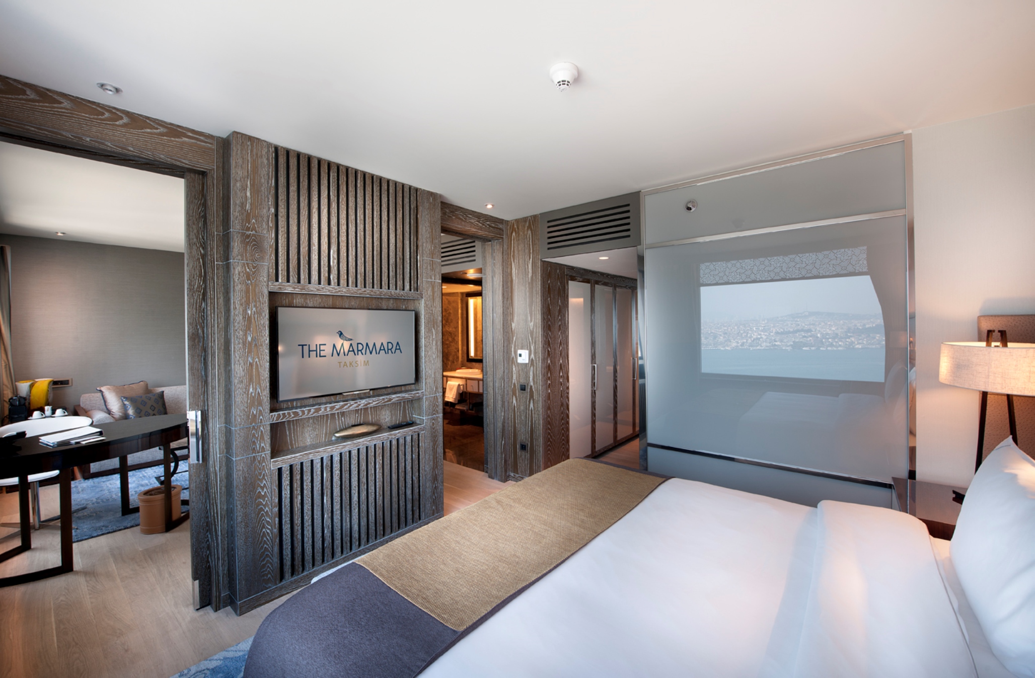 Suite with Views