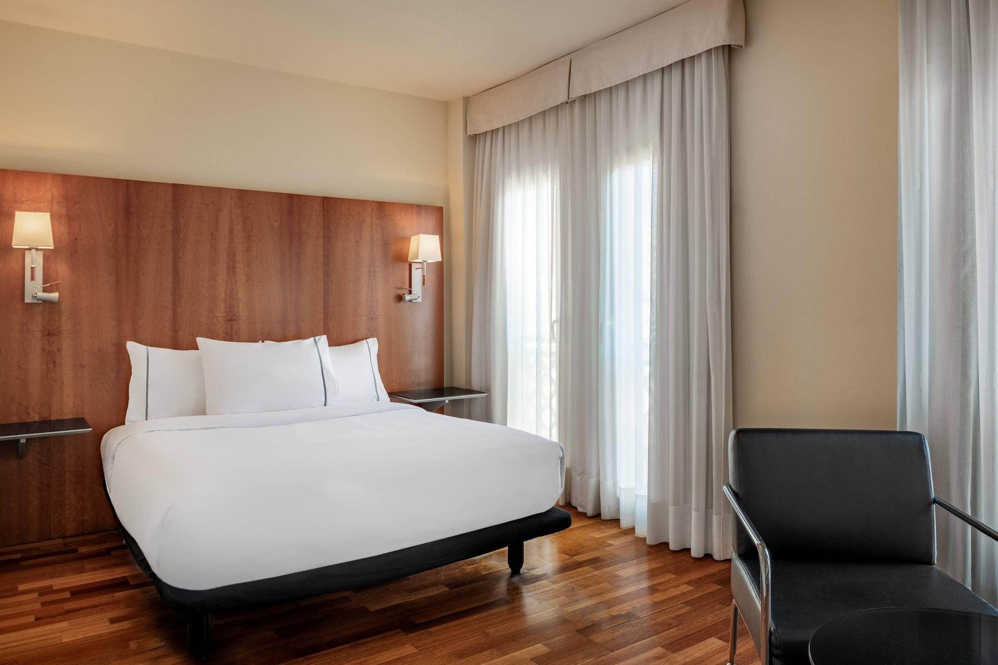 Double Queen Size Bed