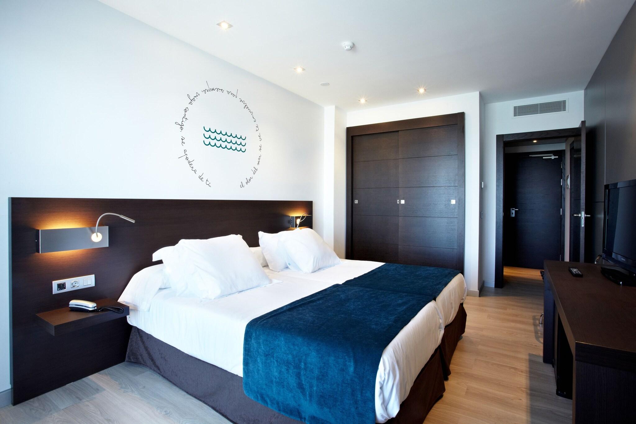 Twin Premium Sea View