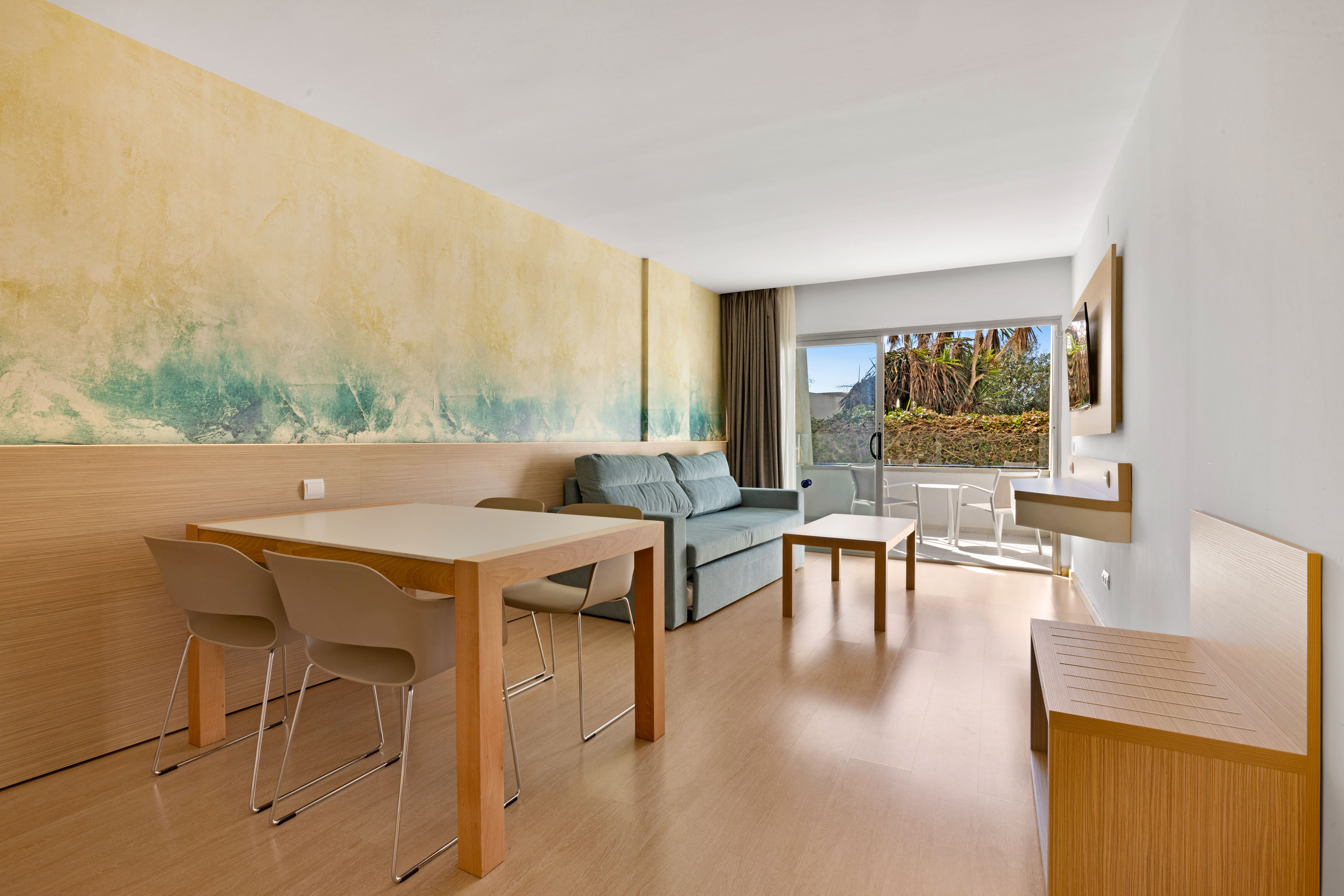 Apartment Capacity 3