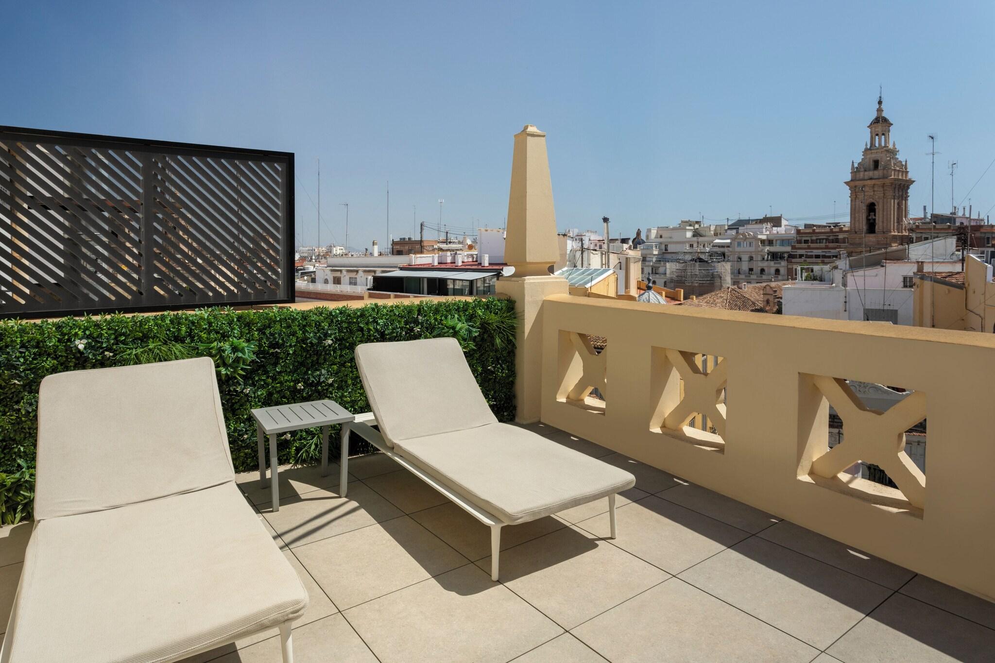 Double with Private Pool