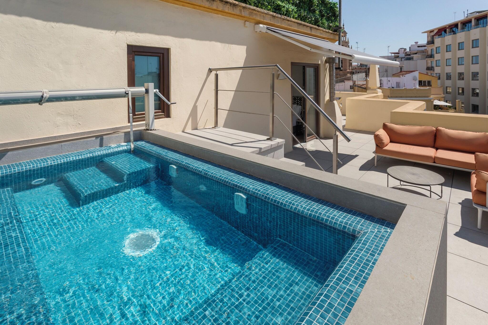 Double with Private Pool