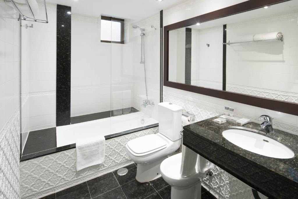 Double or Twin Standard