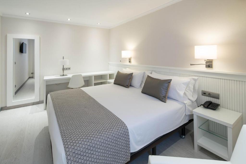 Double or Twin Standard