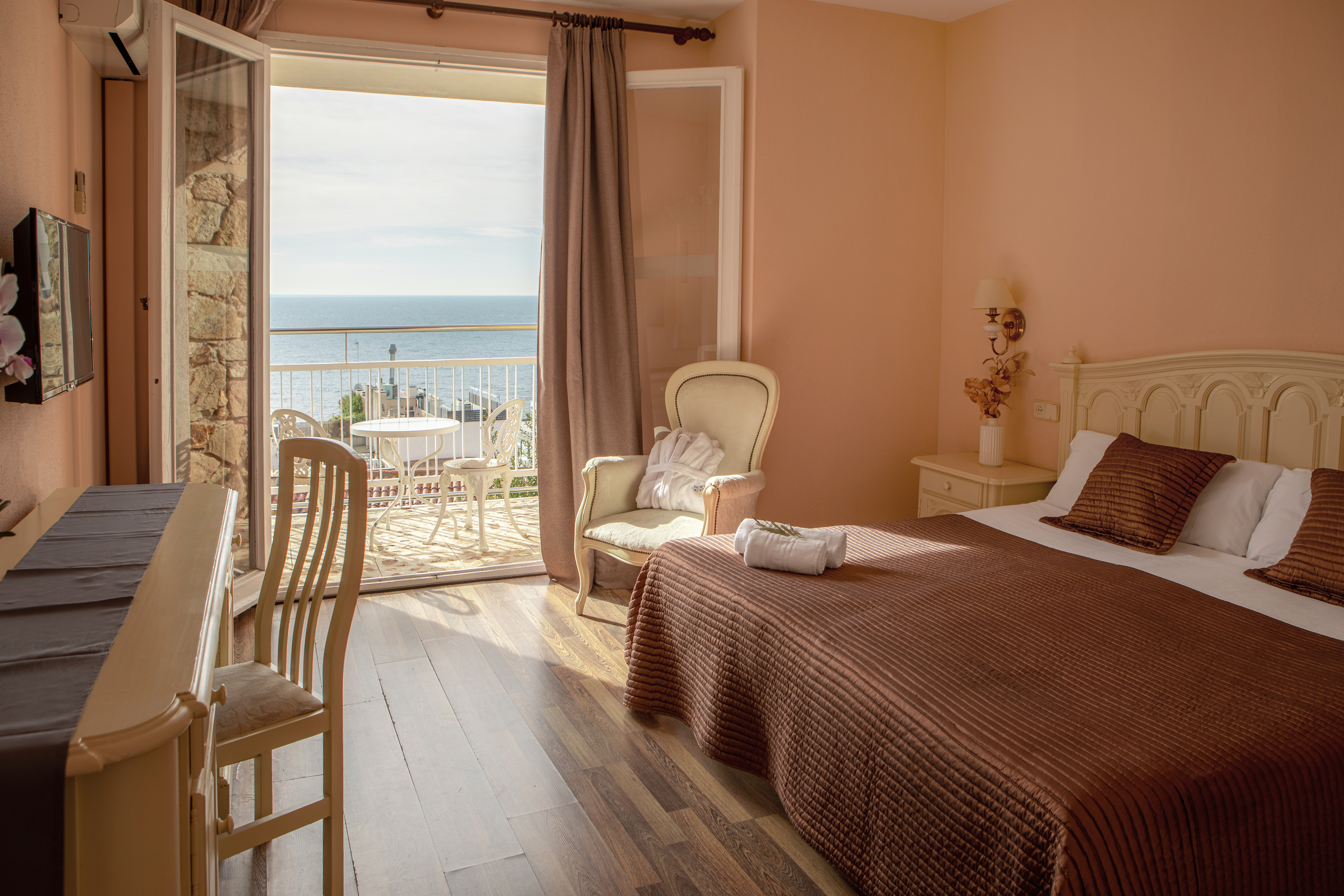 Double or Twin Sea View