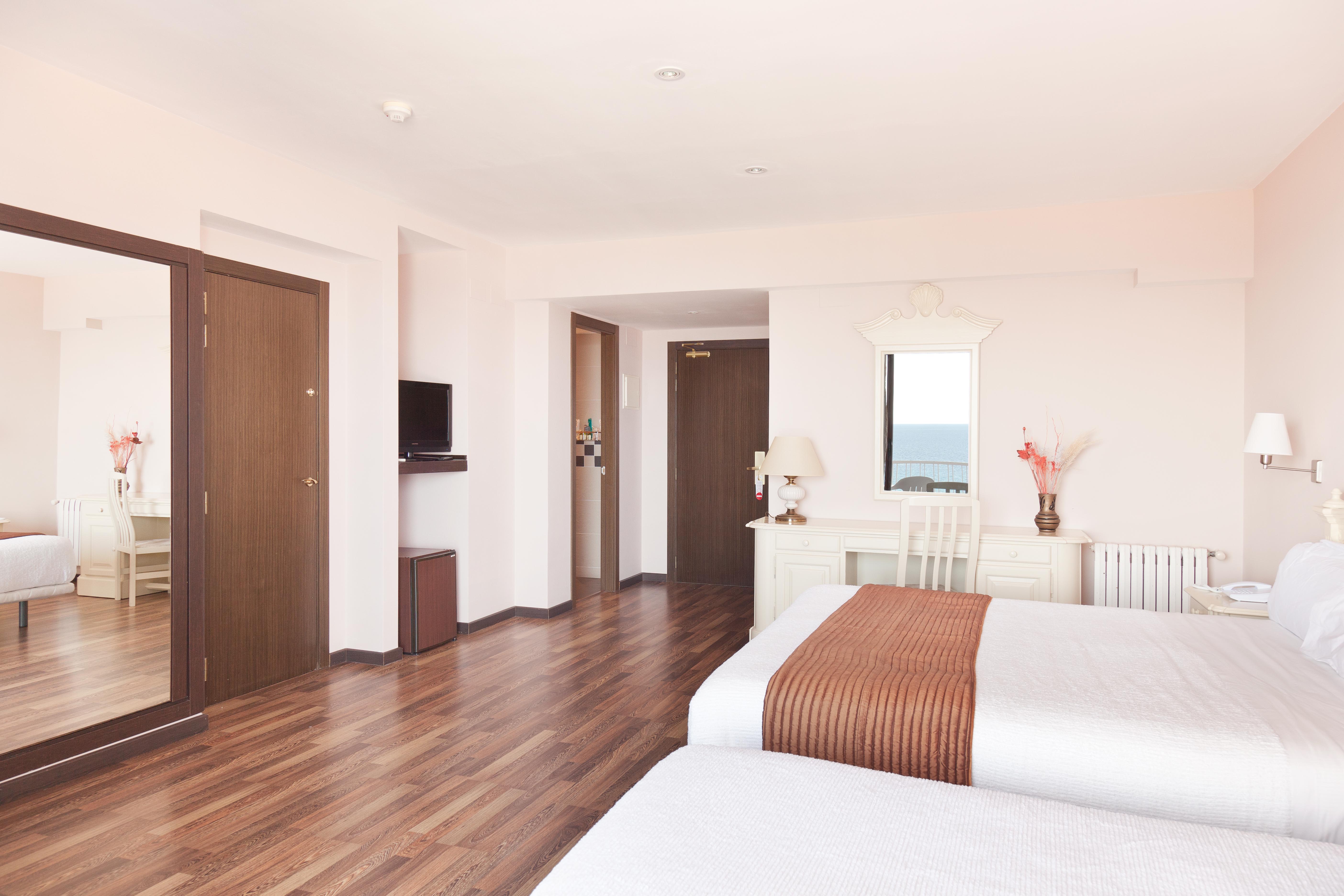 Double or Twin Sea View