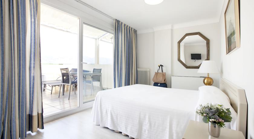 Double Single Sea View