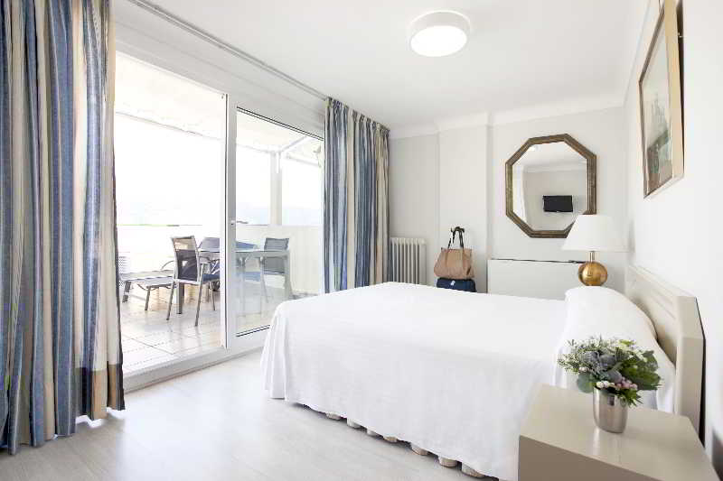 Double or Twin Sea View