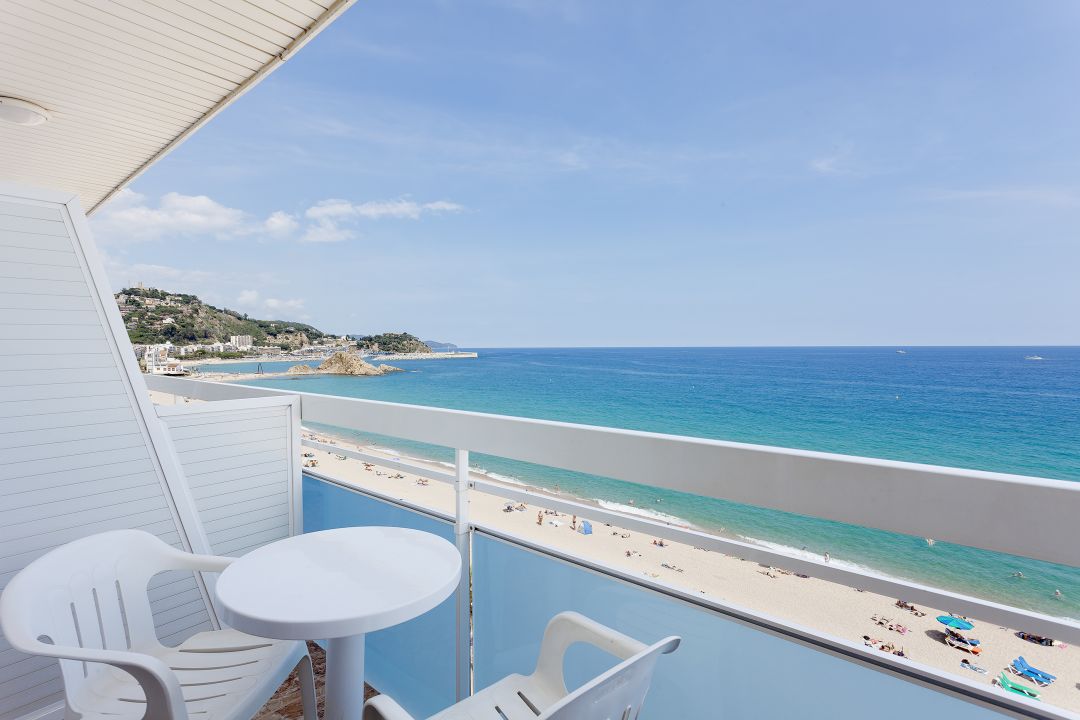 Double or Twin Sea View