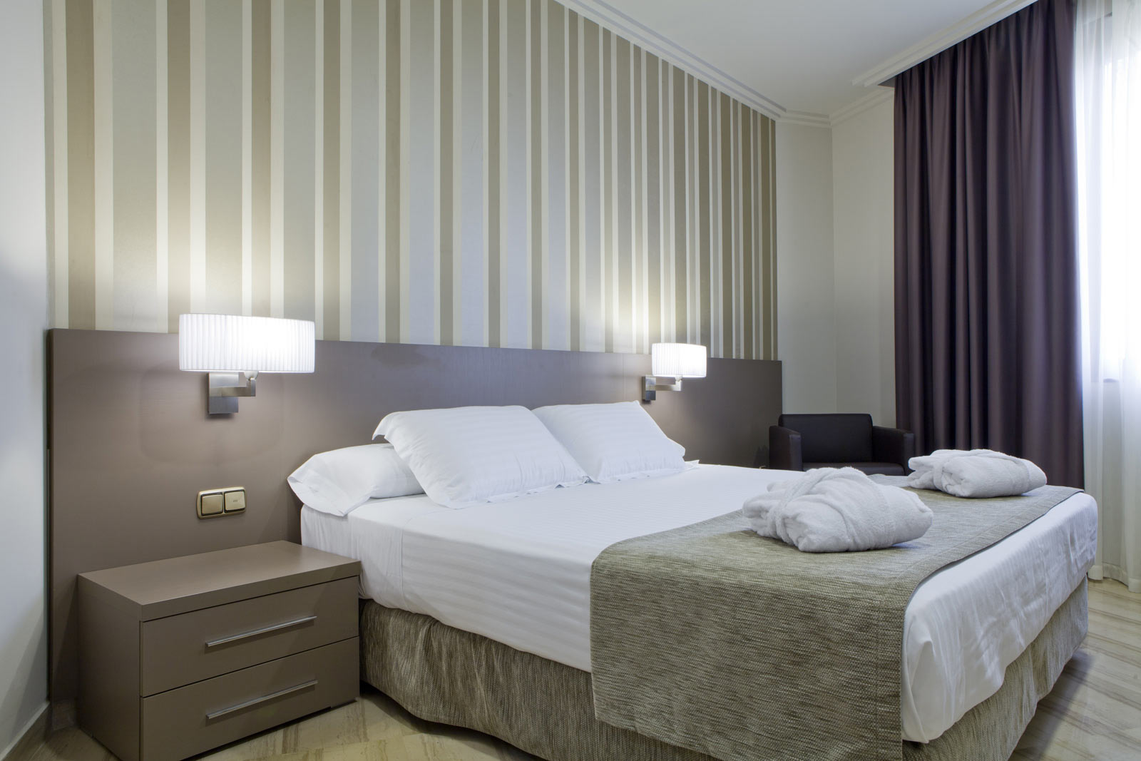 Family Room Capacity 3