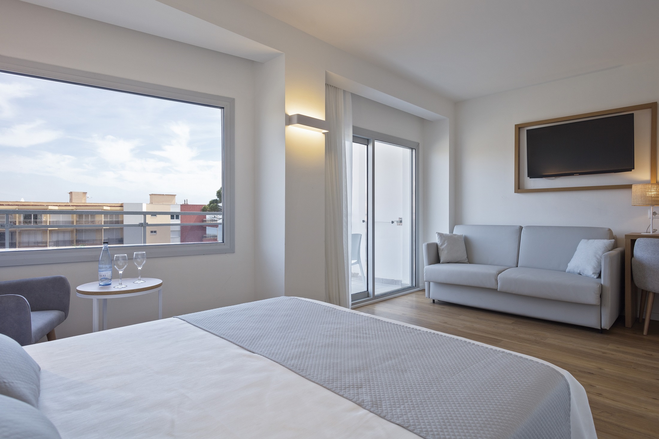 Family Room Capacity 4