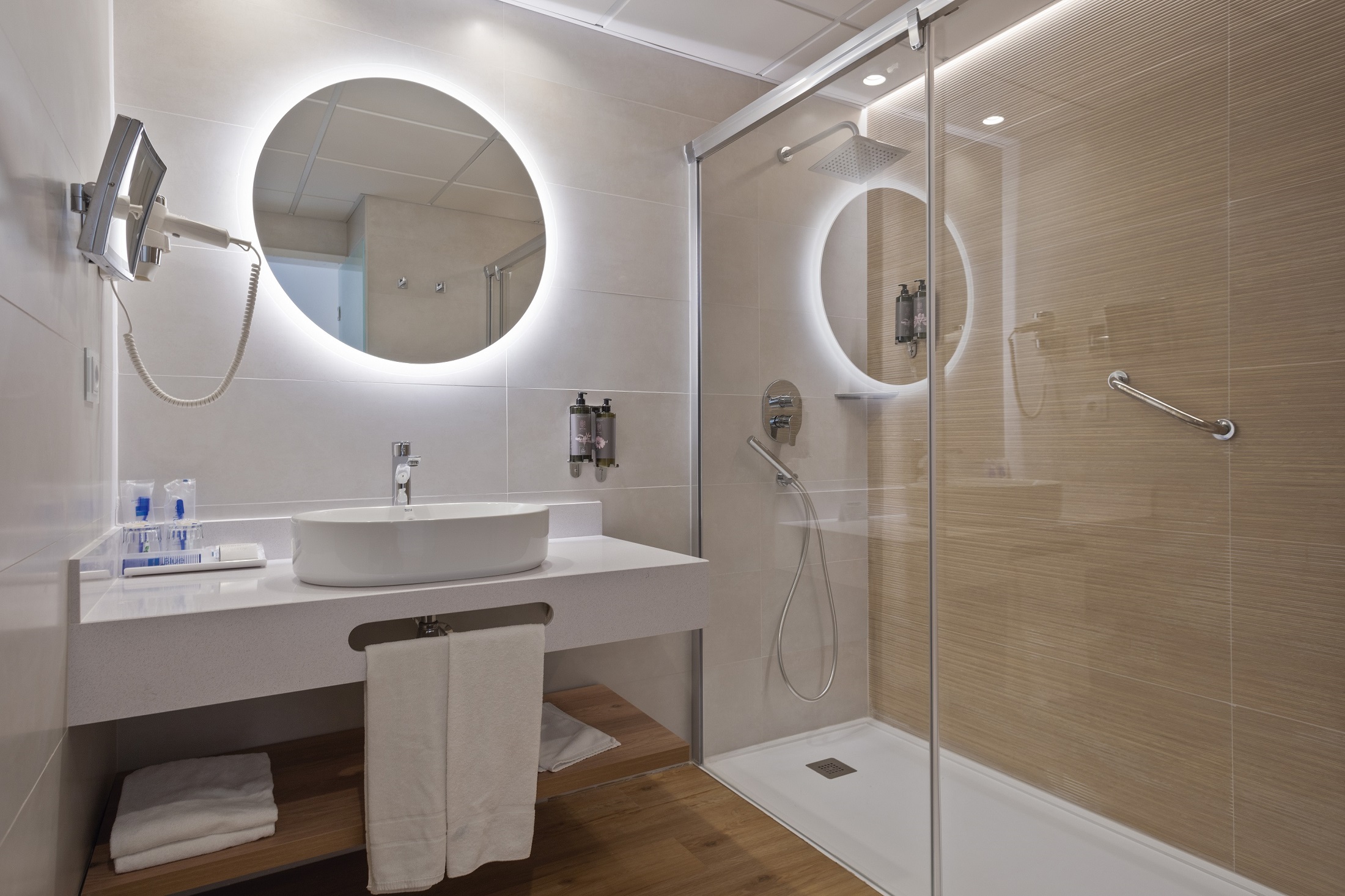 Double or Twin Superior