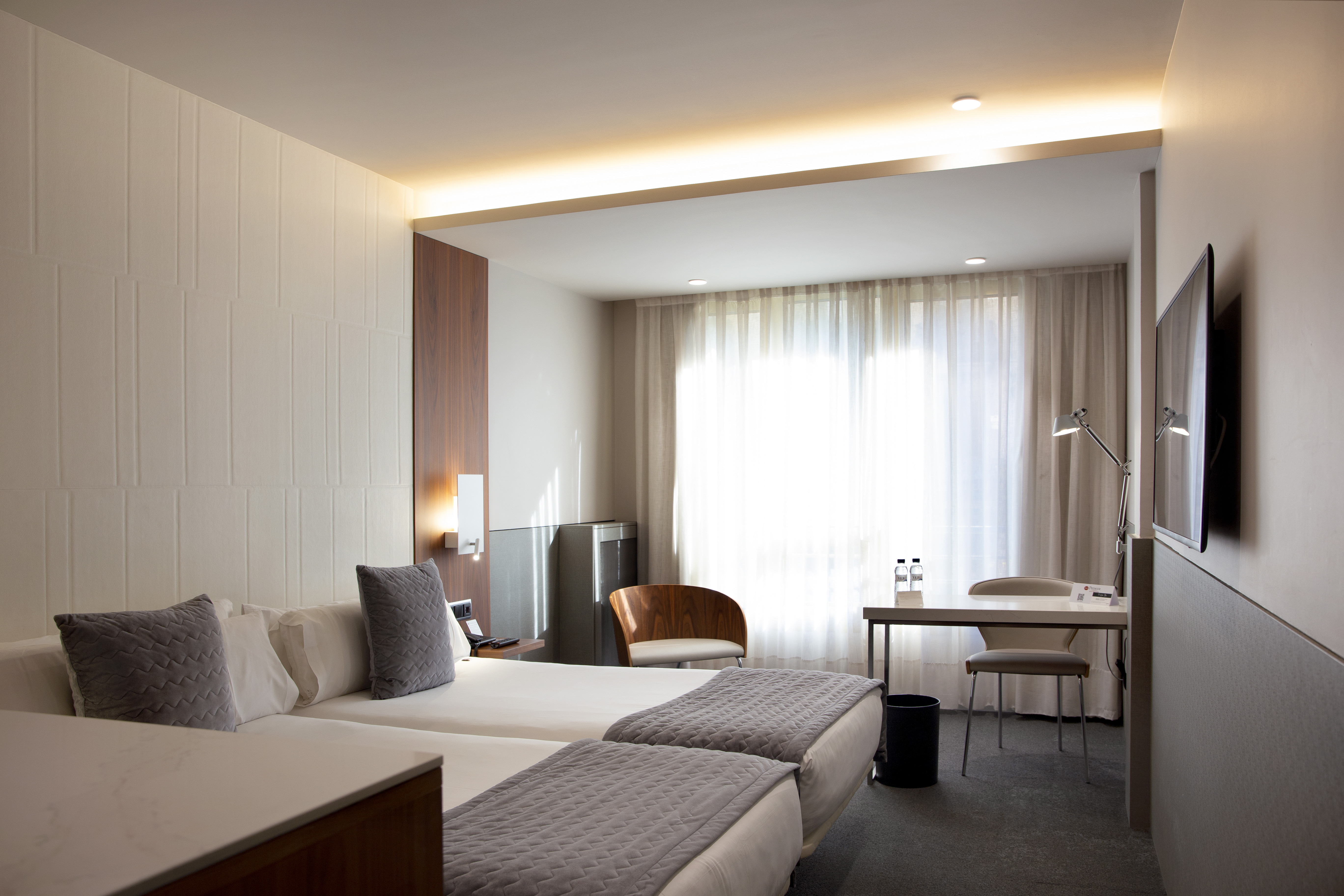 Double or Twin Standard