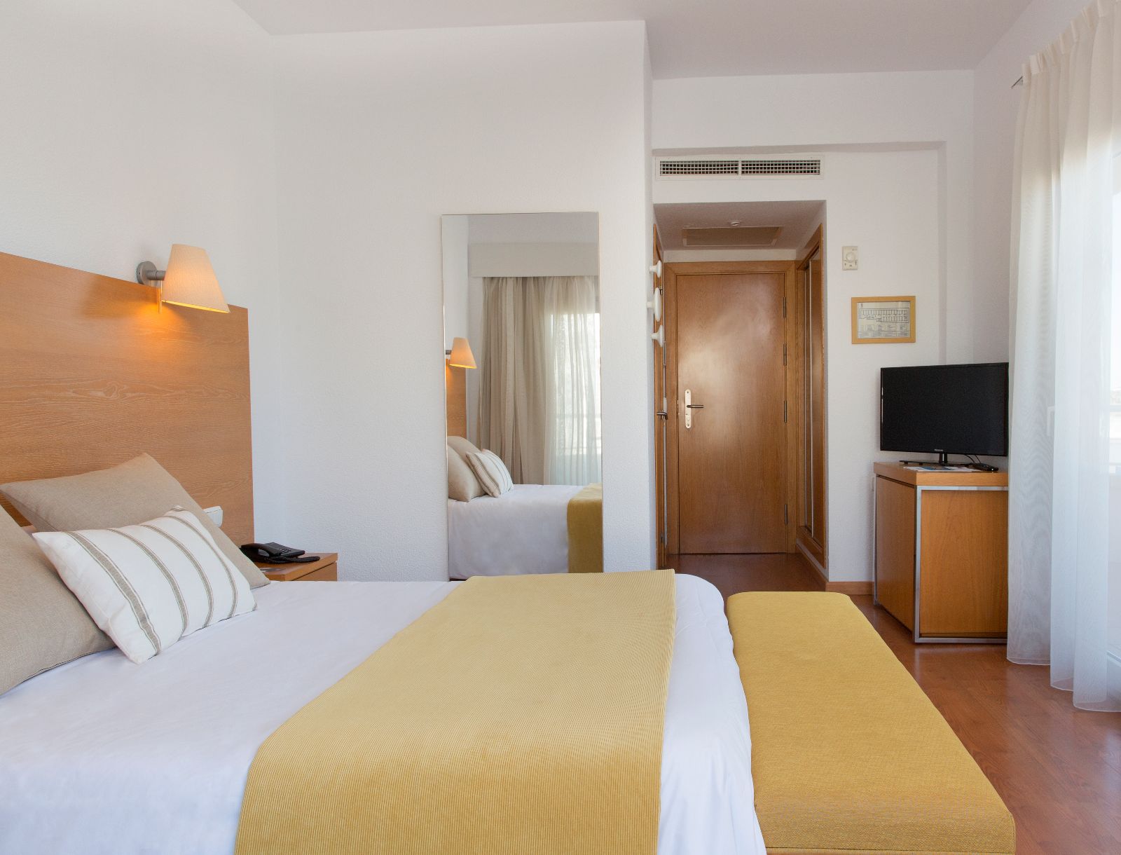 Double or Twin Standard