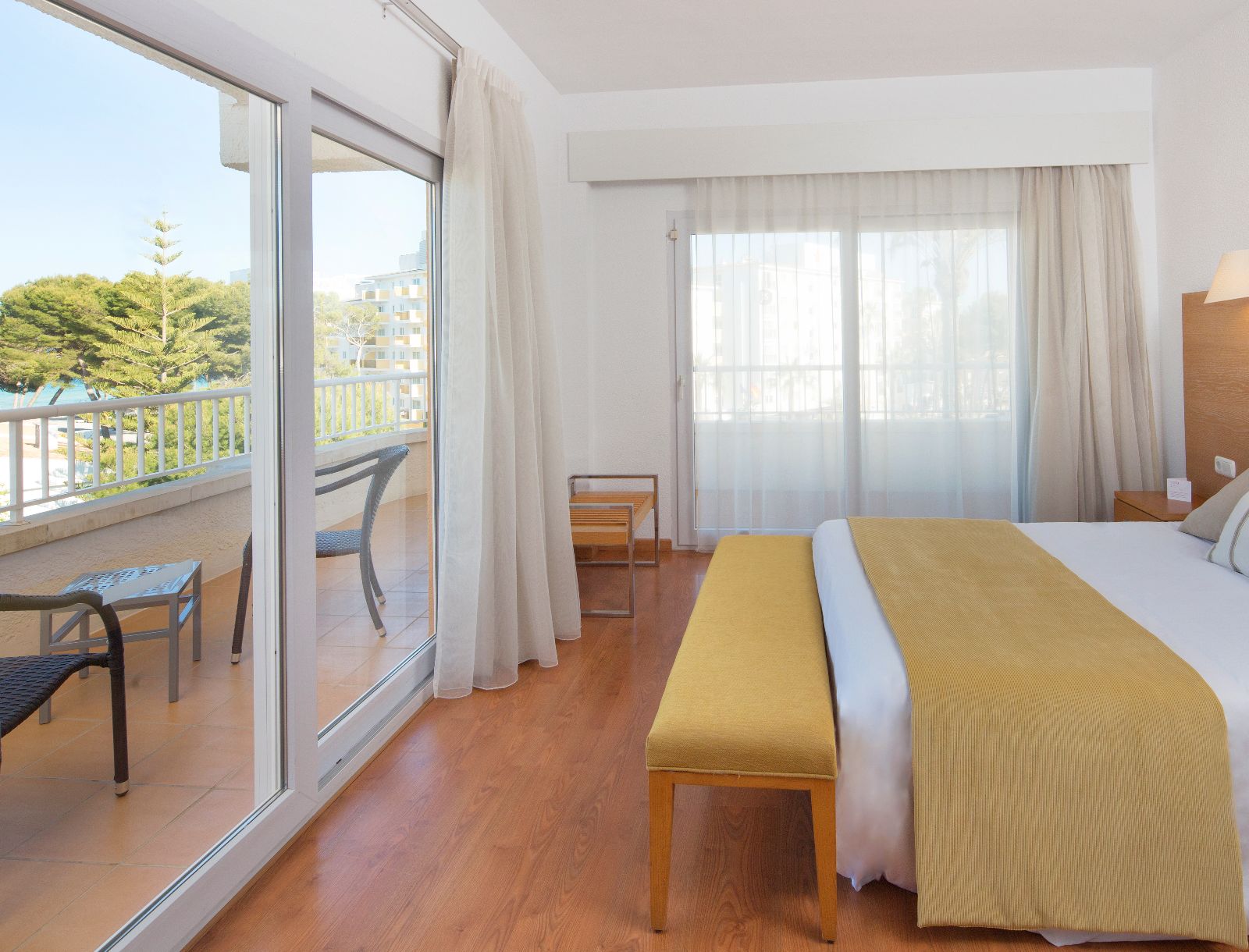 Double or Twin Standard