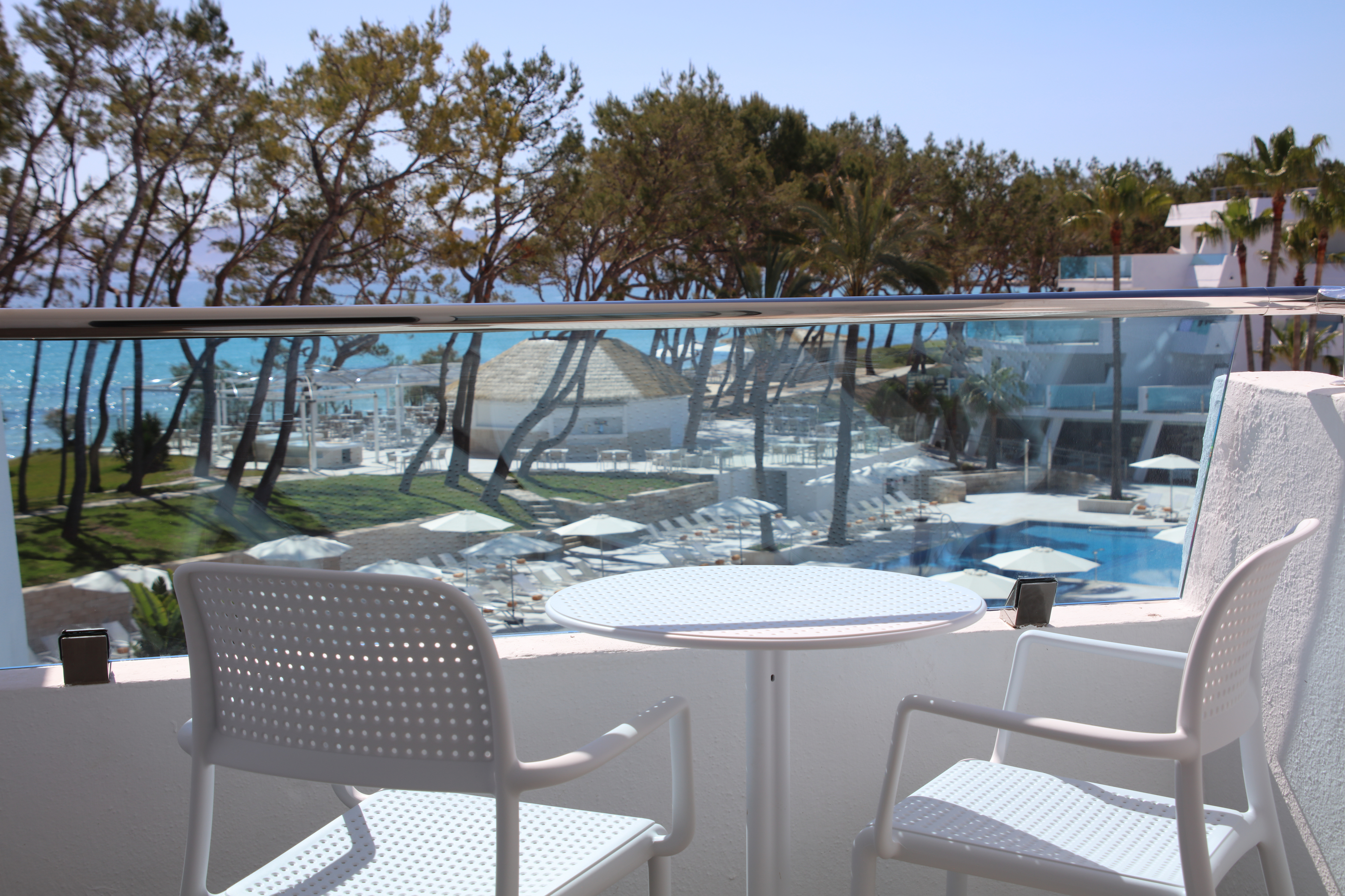 Double or Twin Side Sea View