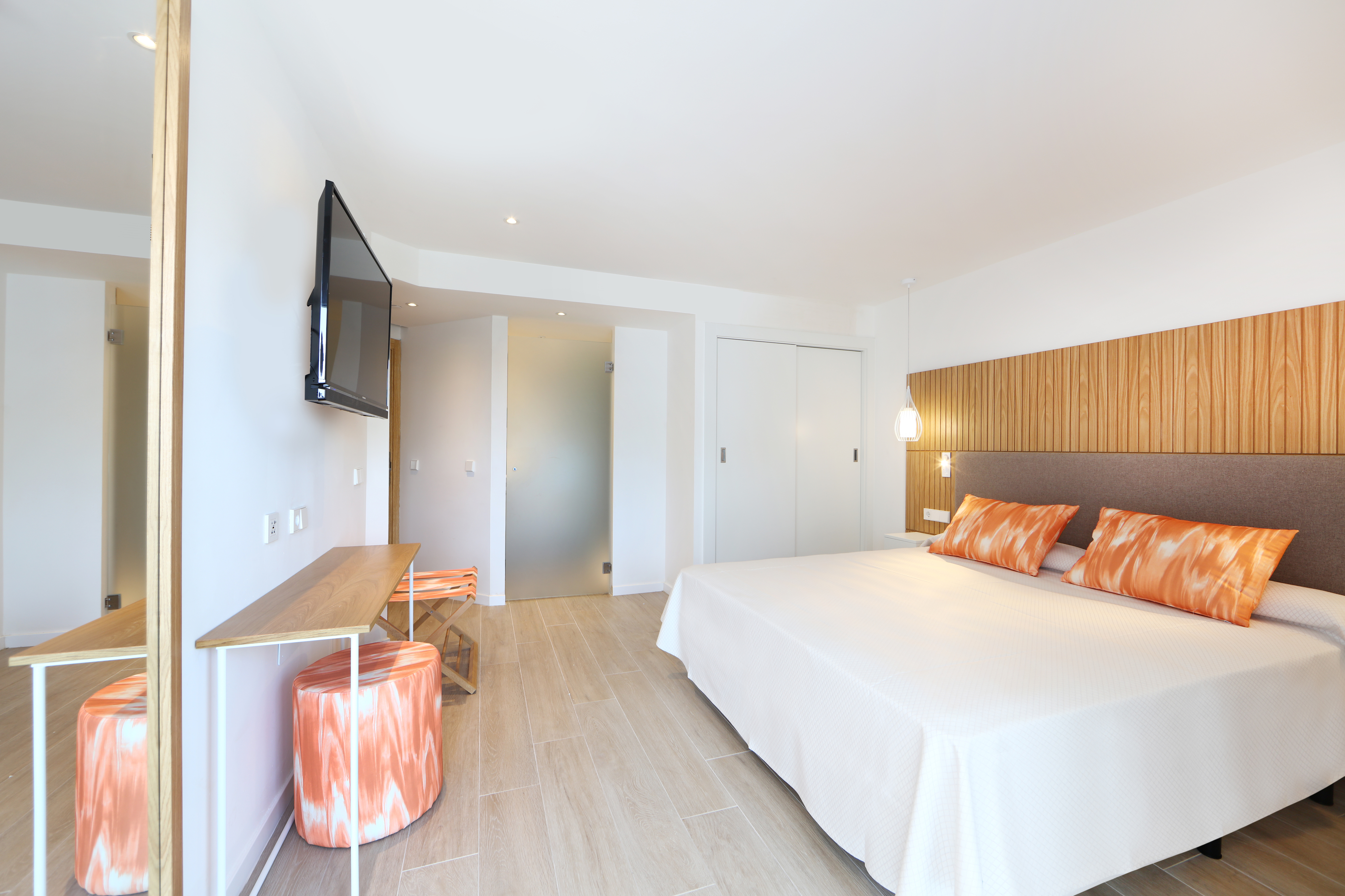 Double or Twin Standard