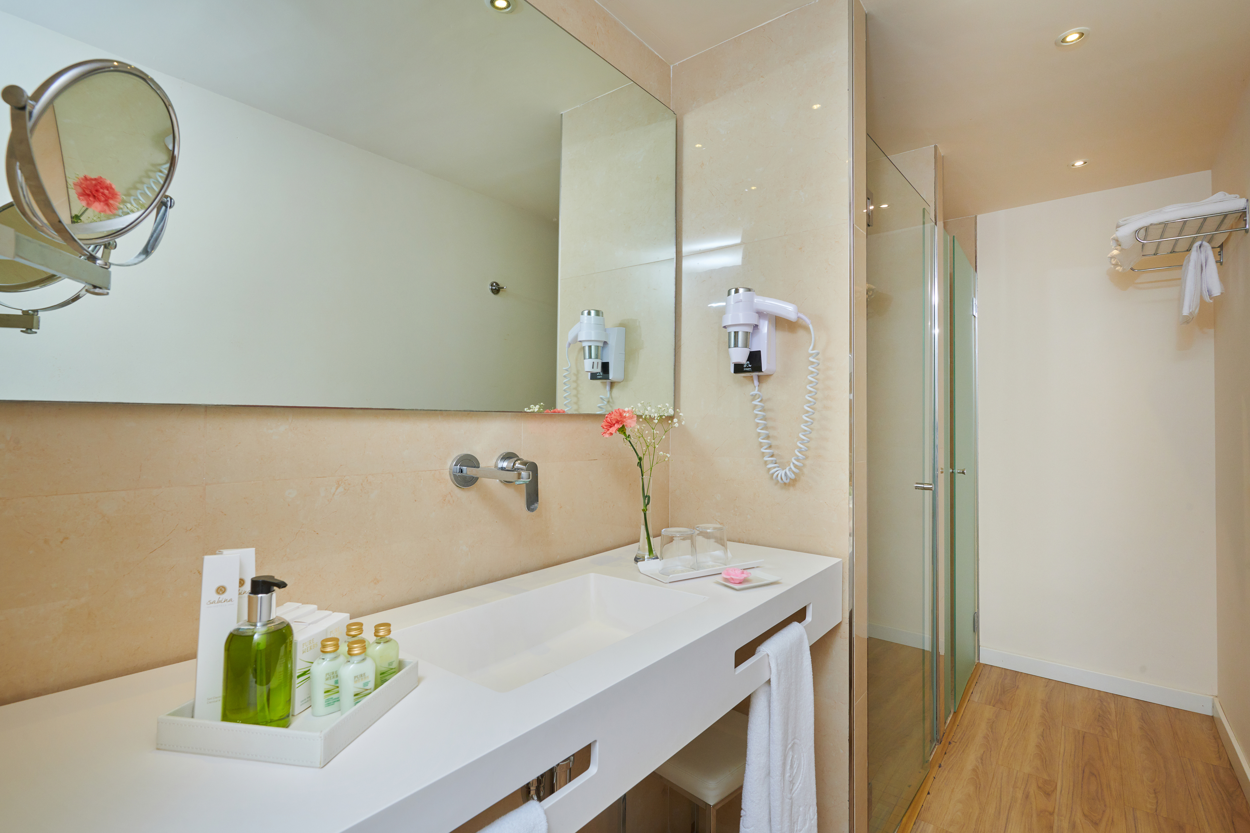 Junior Suite Side Sea View