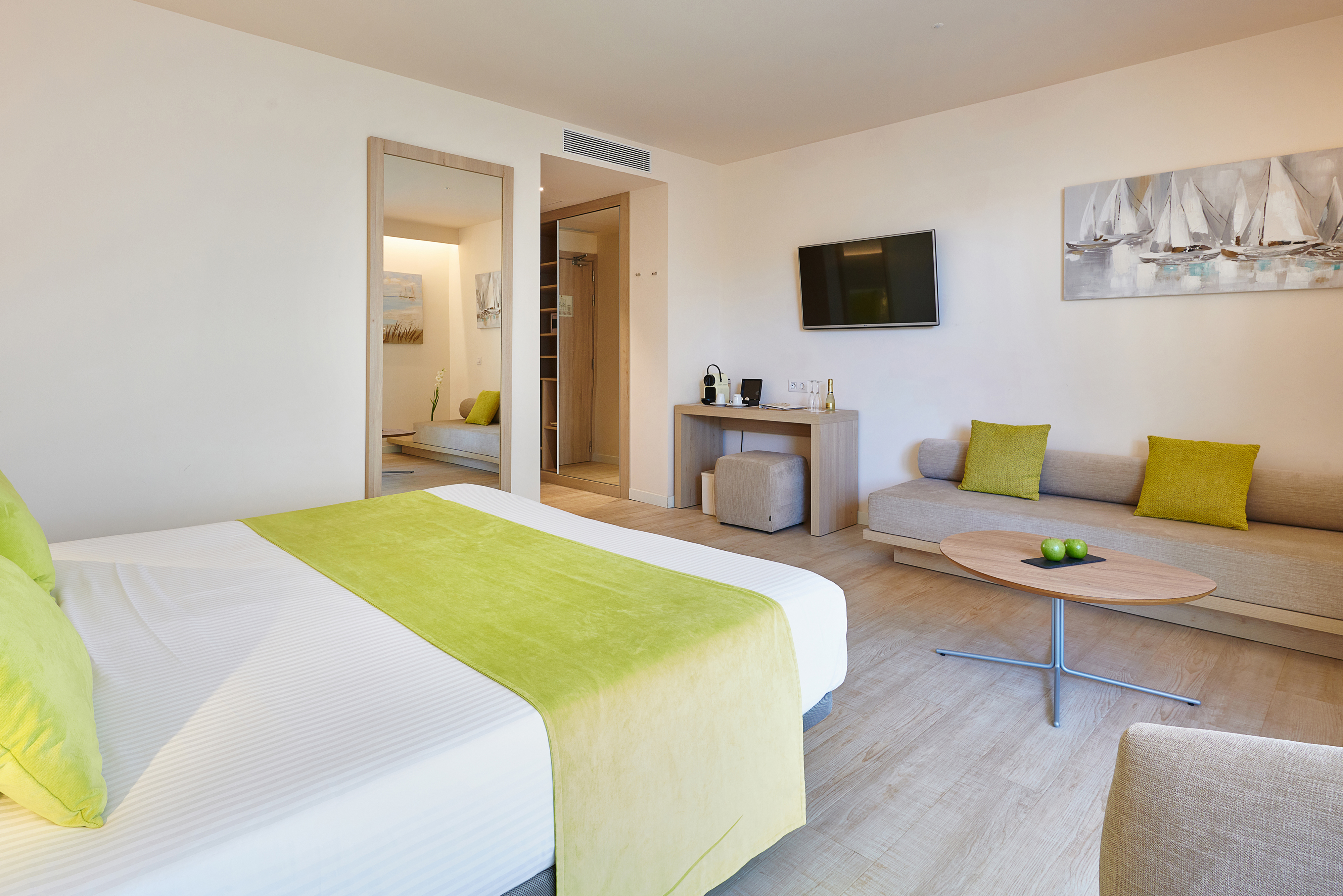 Junior Suite Side Sea View