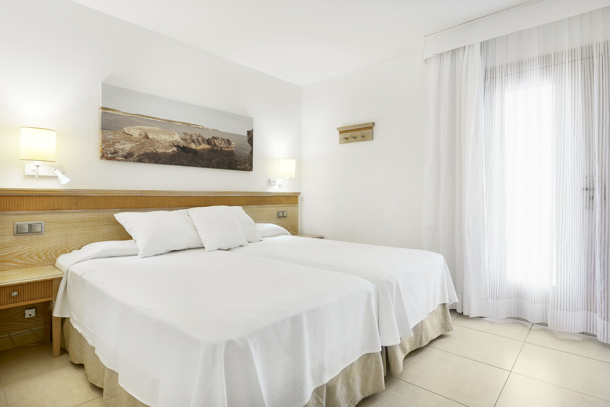 Family Room Capacity 6