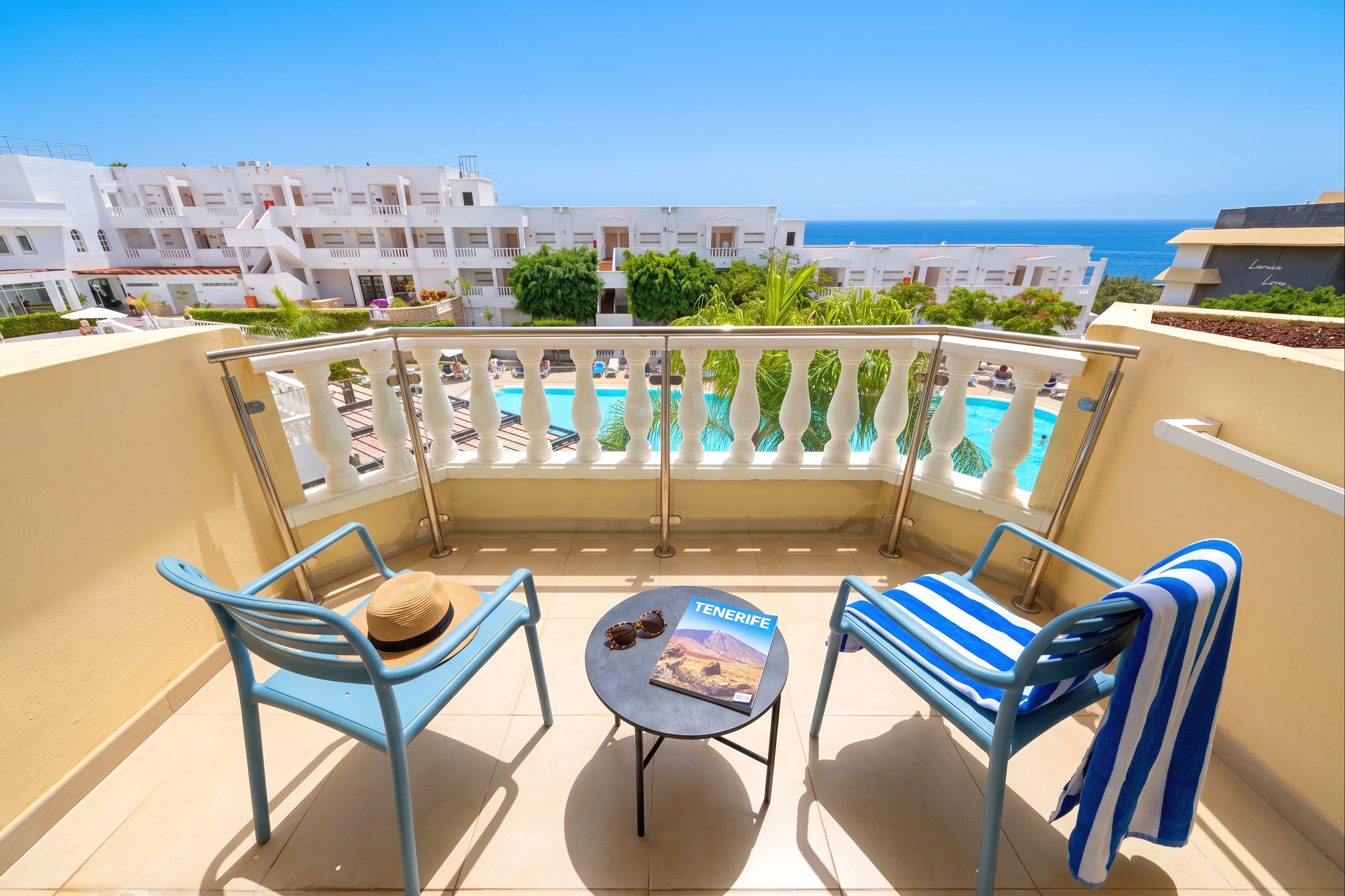 Suite Pool View