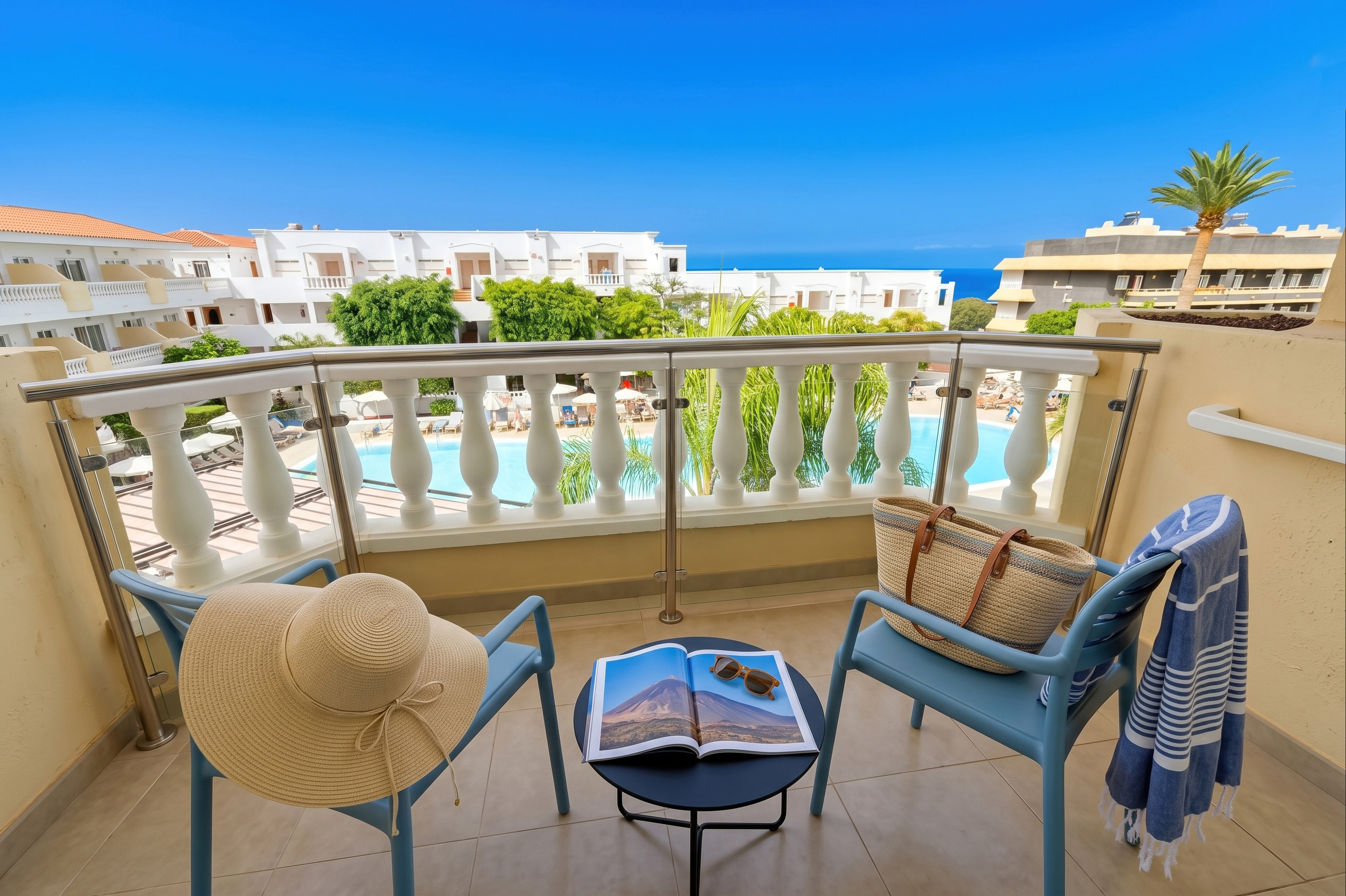Suite Pool View