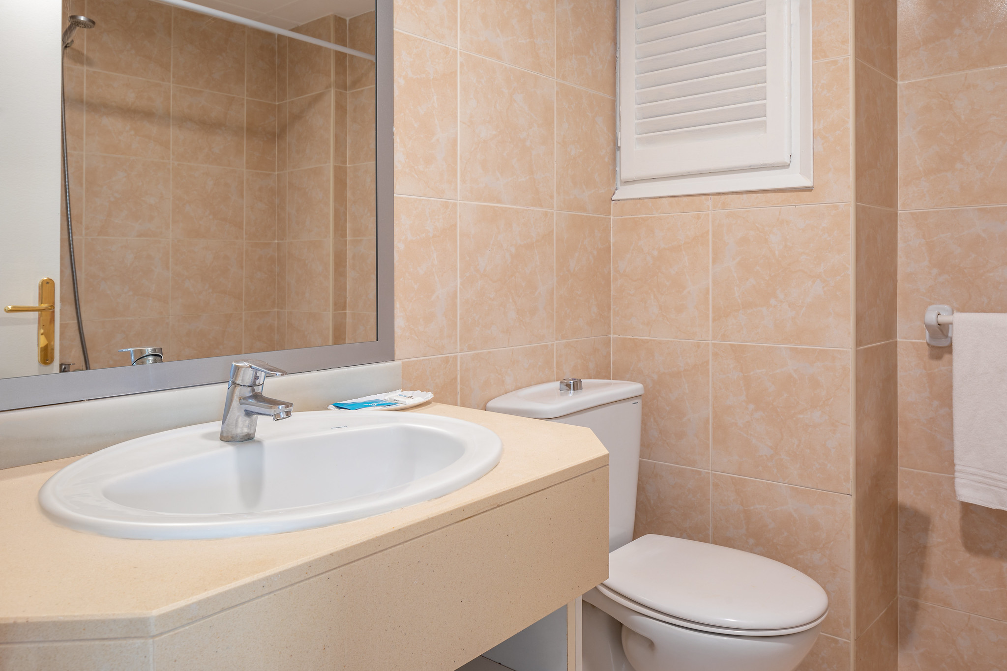 Double or Twin Capacity 4