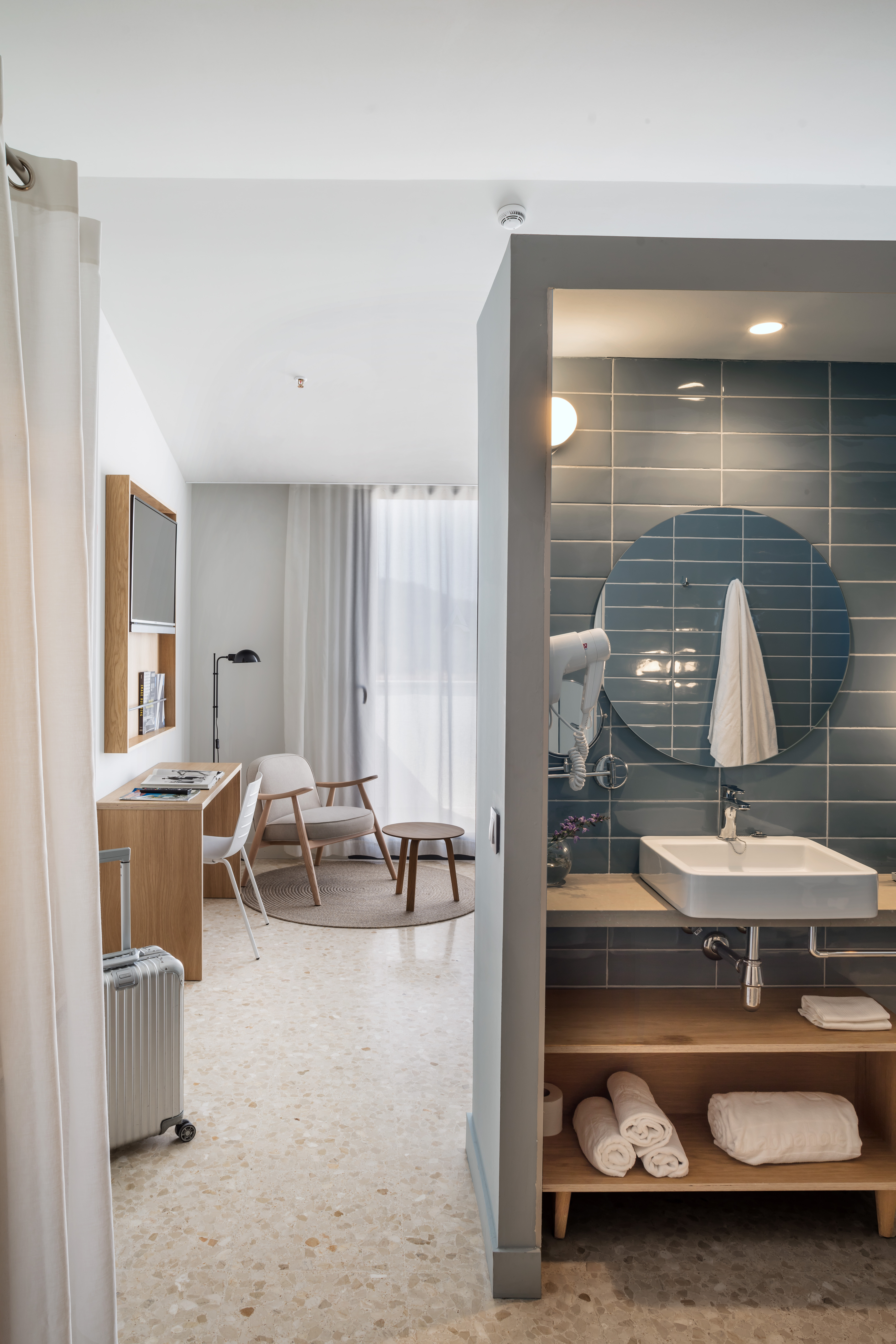 Double Single Capacity 1