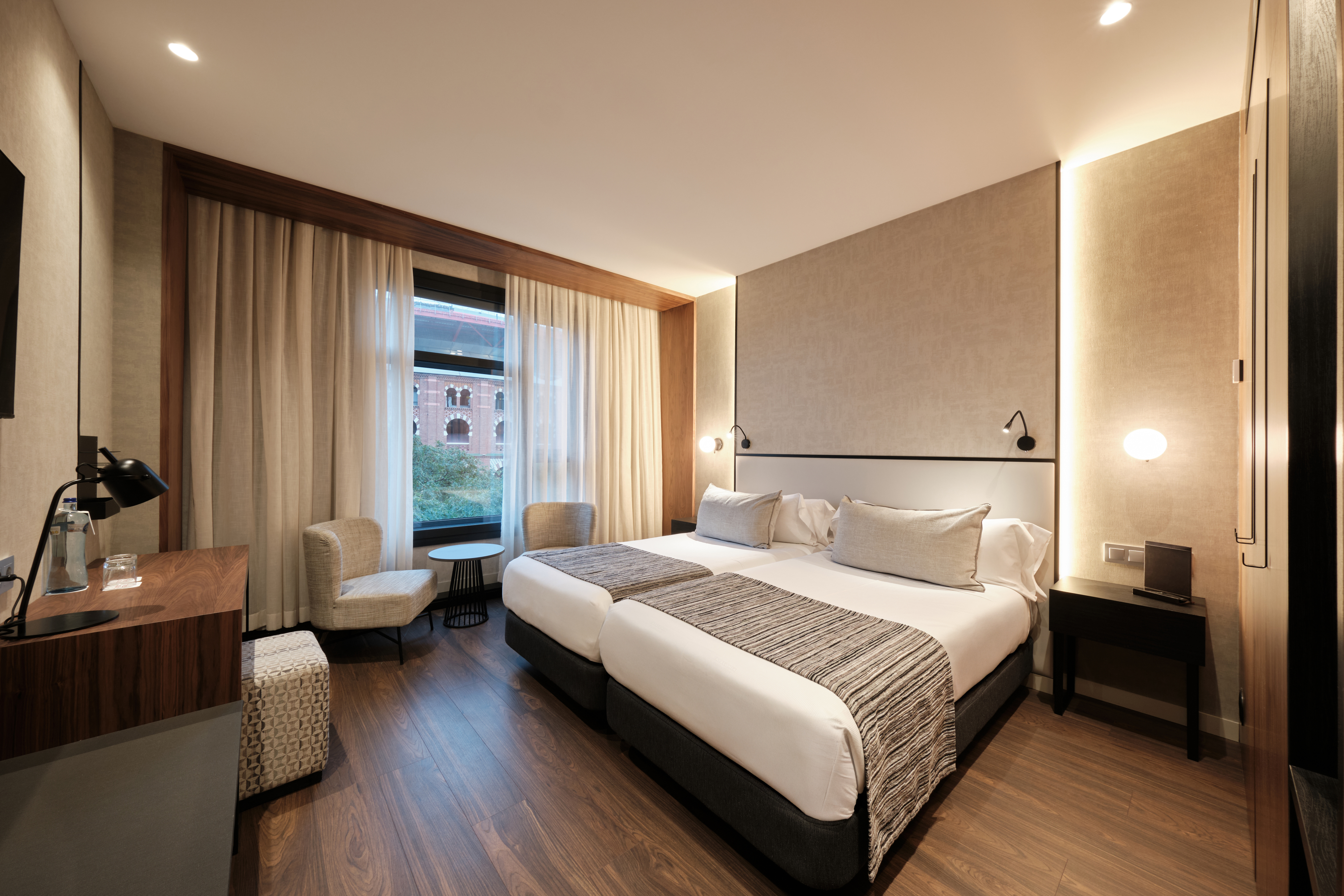 Double or Twin Standard