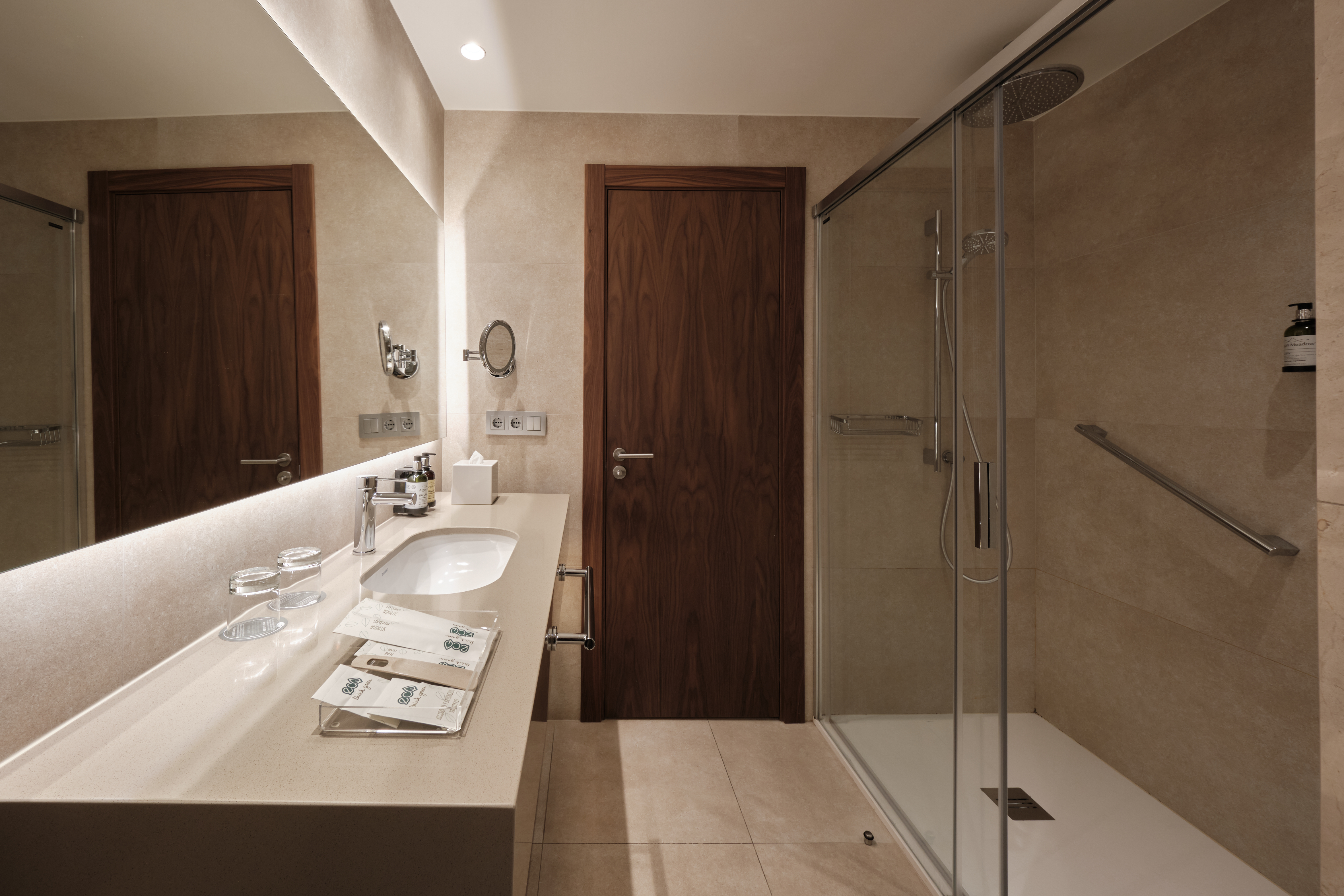 Double or Twin Standard