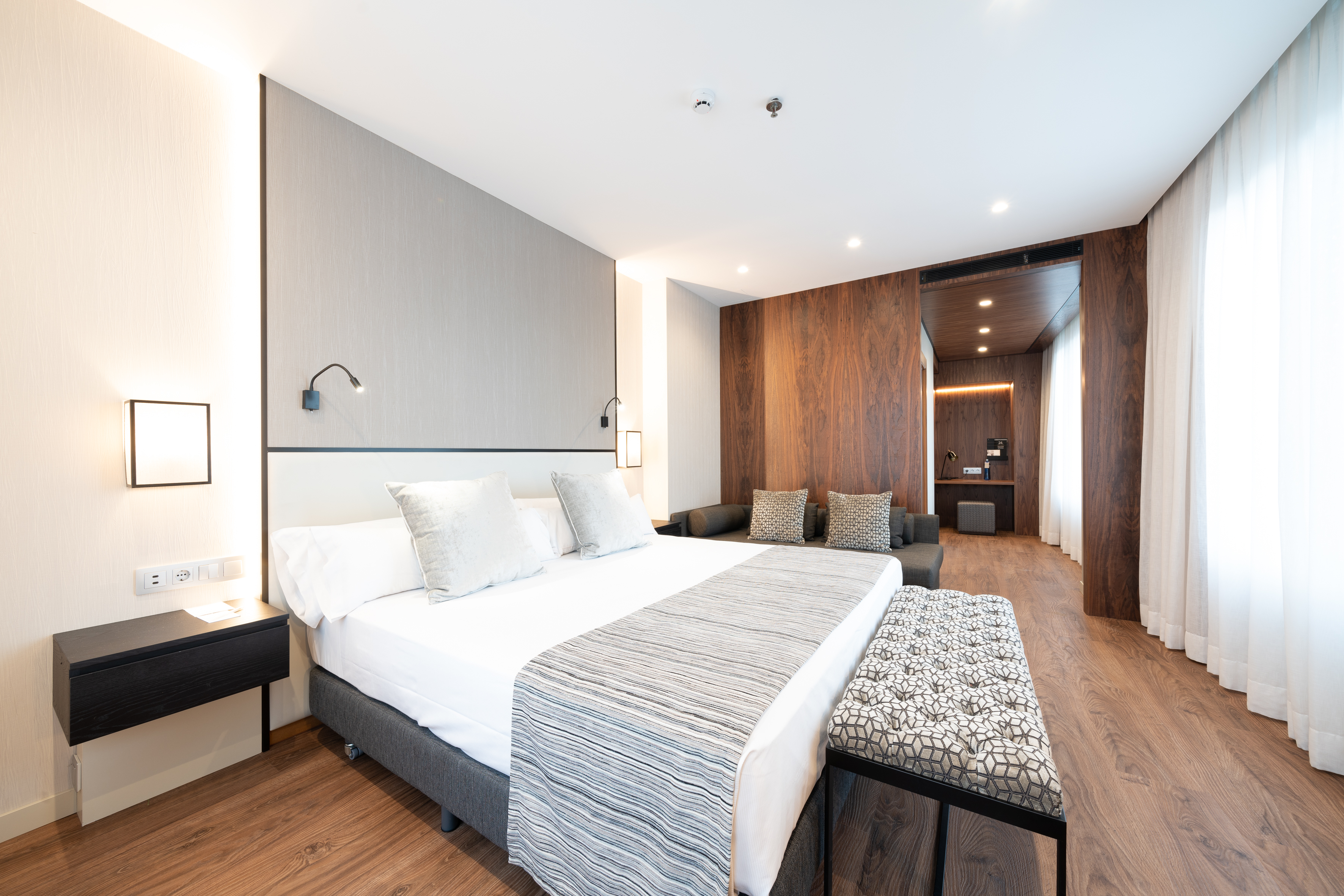 Double or Twin Deluxe