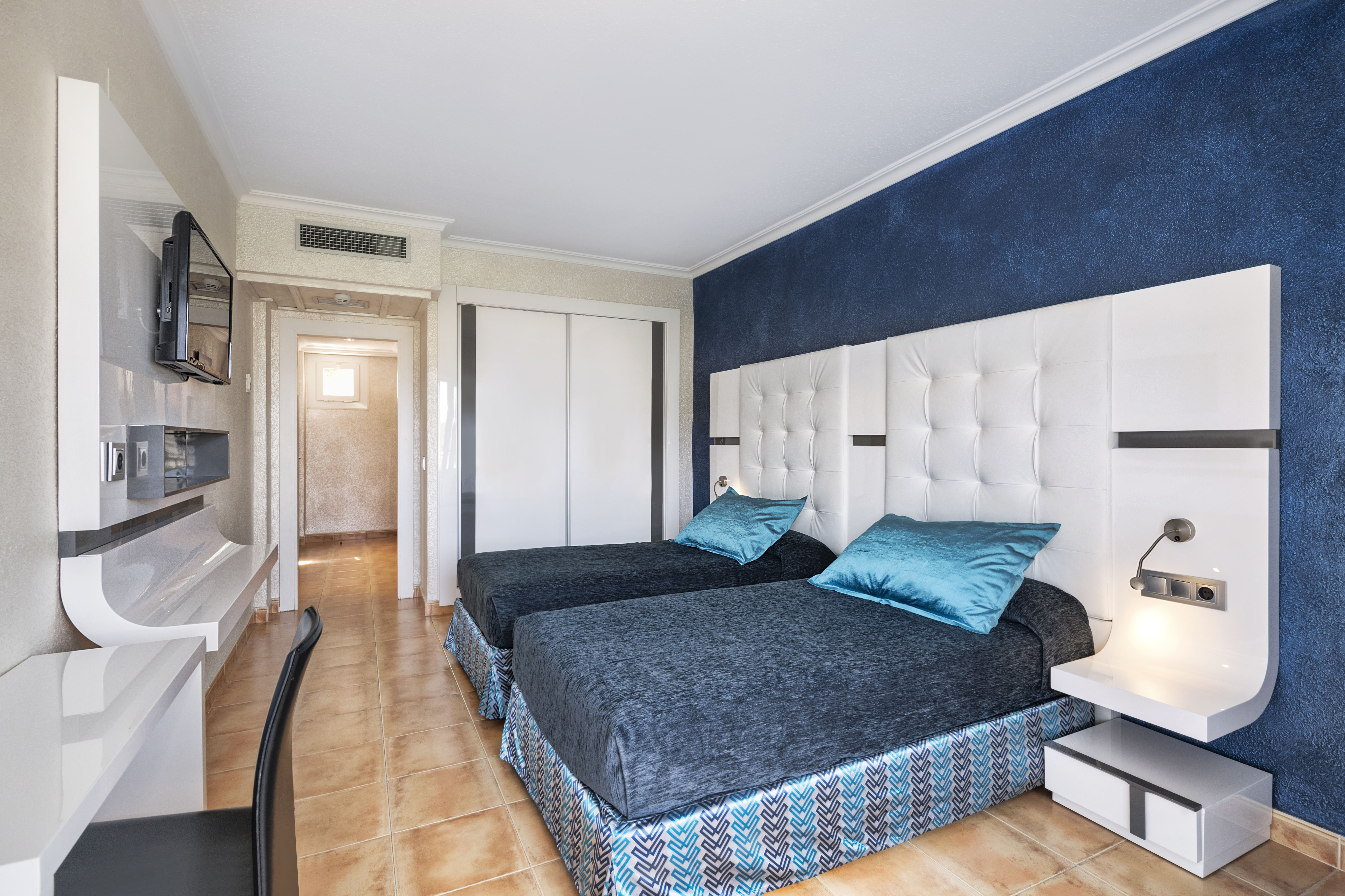 Double or Twin Deluxe