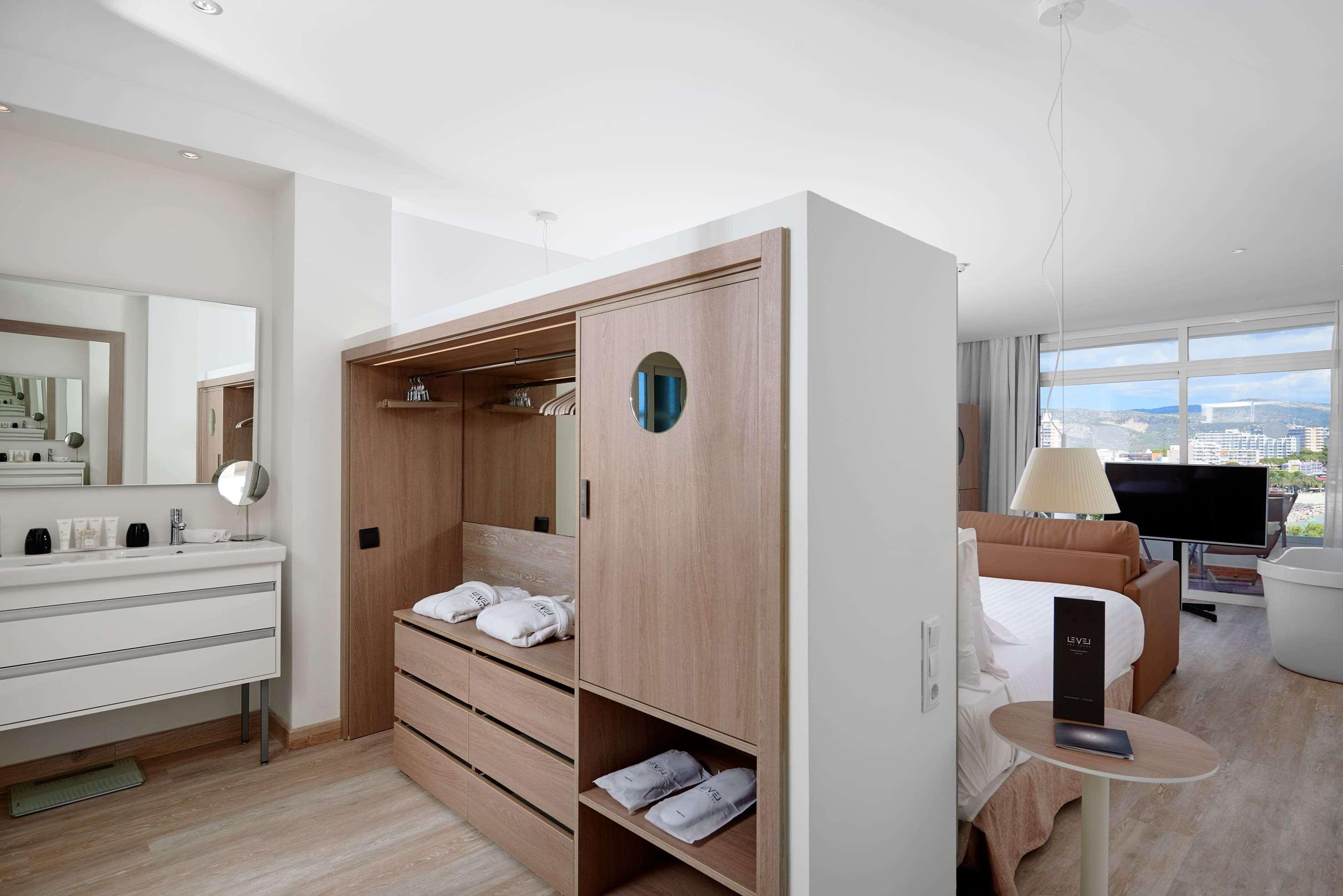 Junior Suite Standard