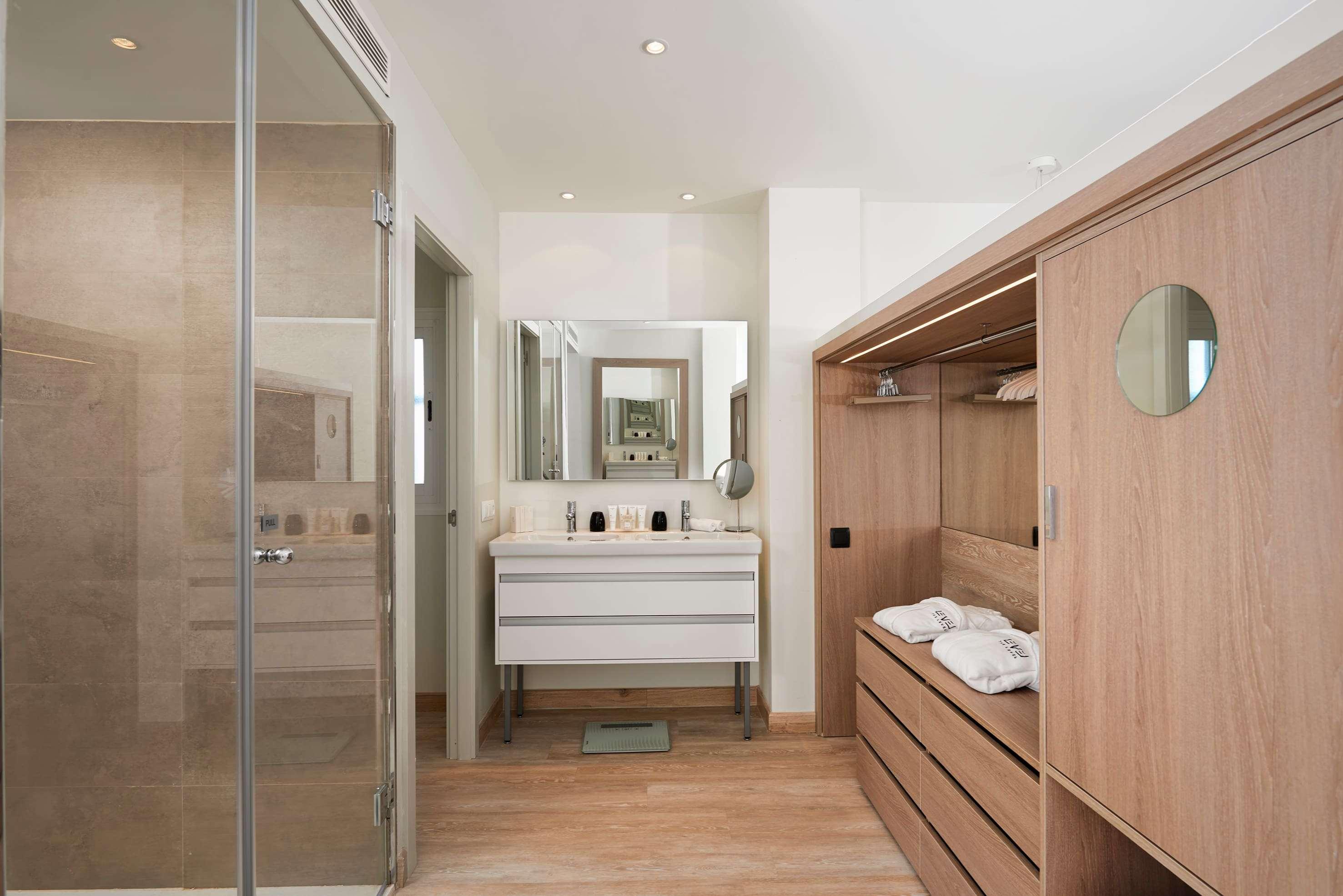 Junior Suite Standard