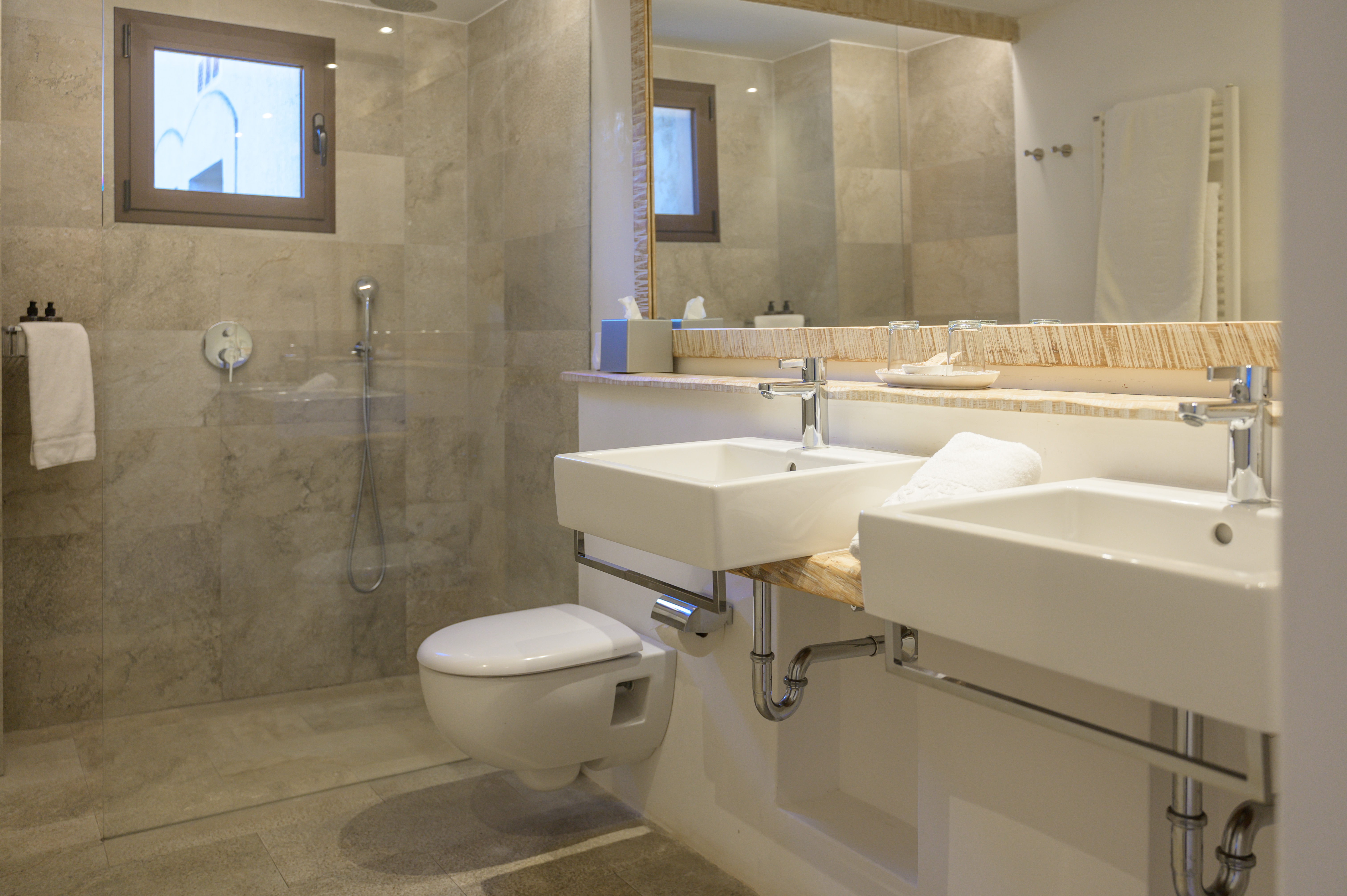 Double or Twin Superior