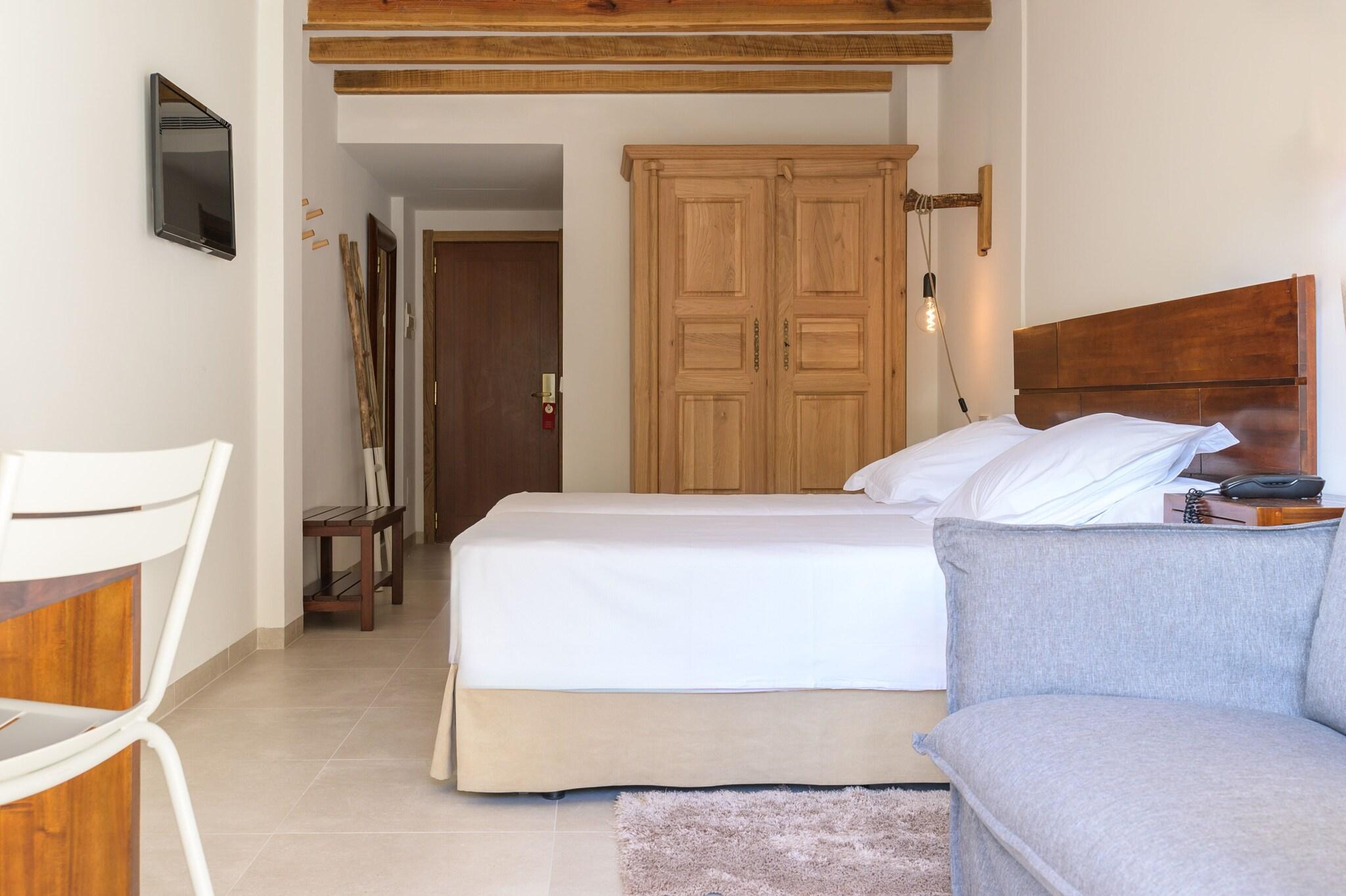 Twin Superior with Terrace