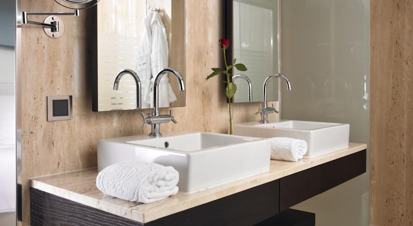 Double or Twin Premium Sea View