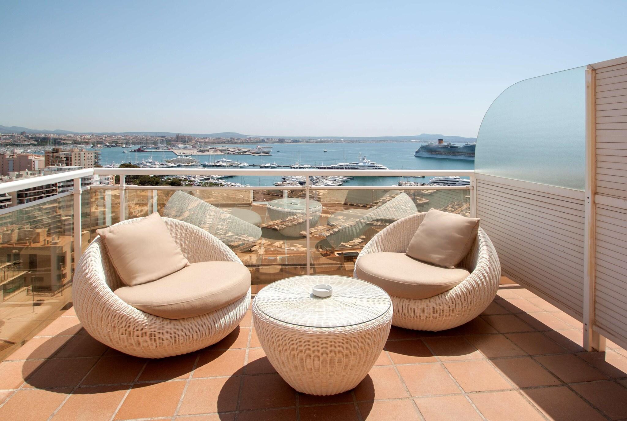 Studio with Private Pool