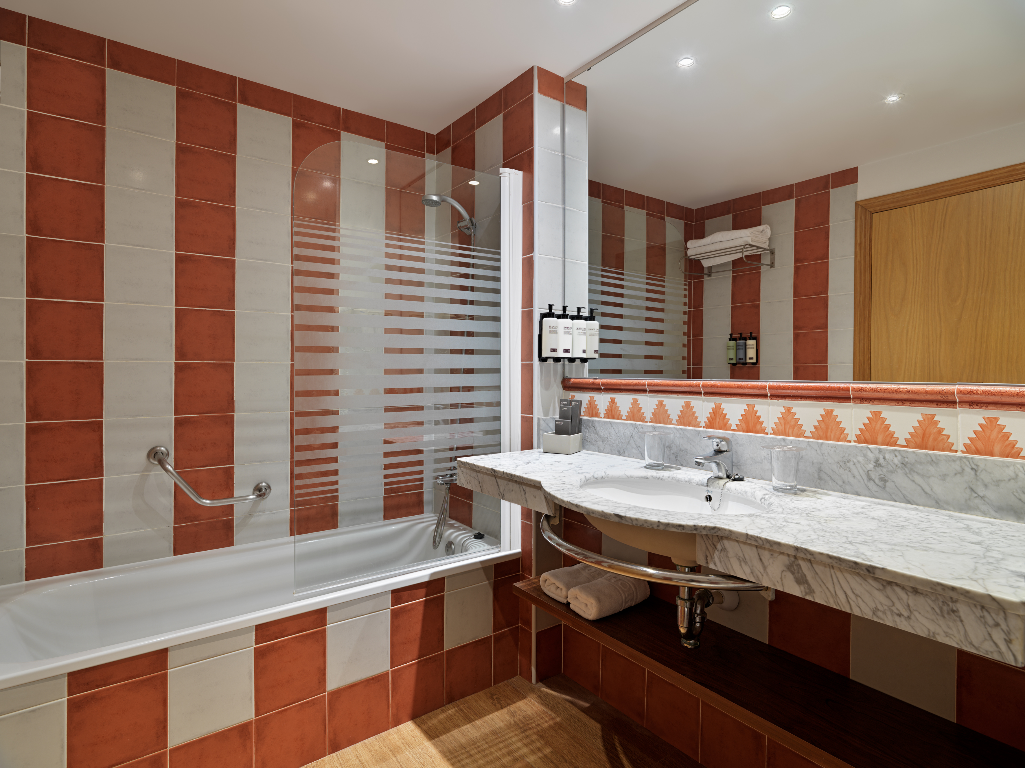 Family Room Capacity 4