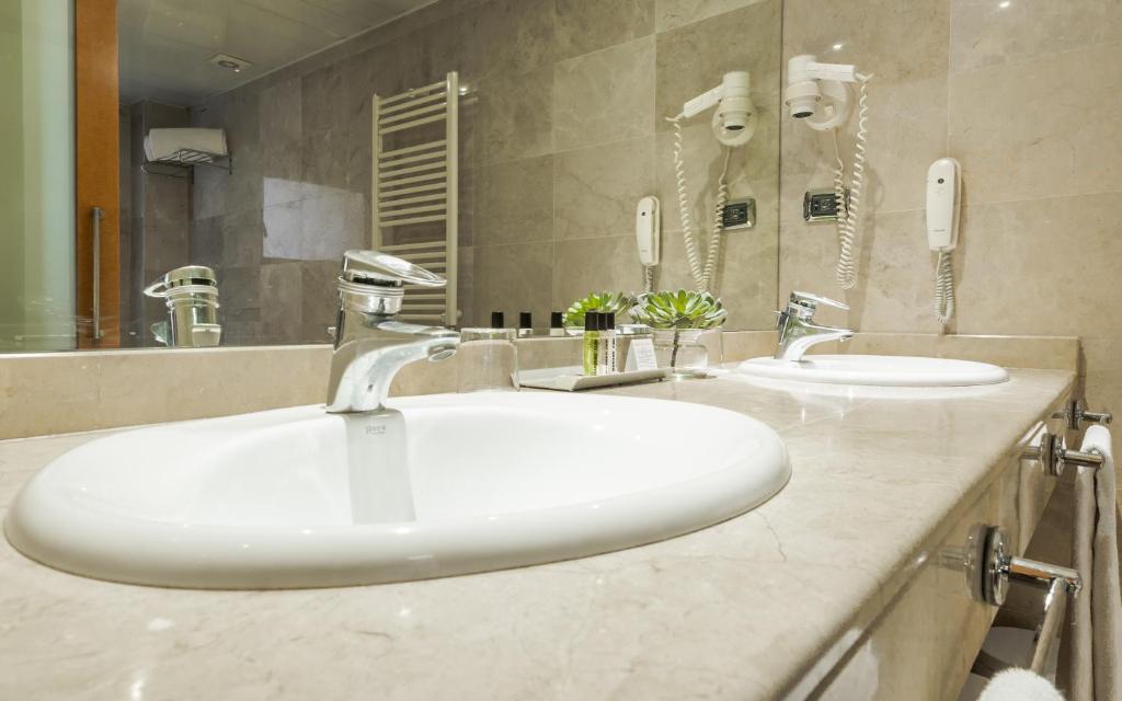 Double Single Superior