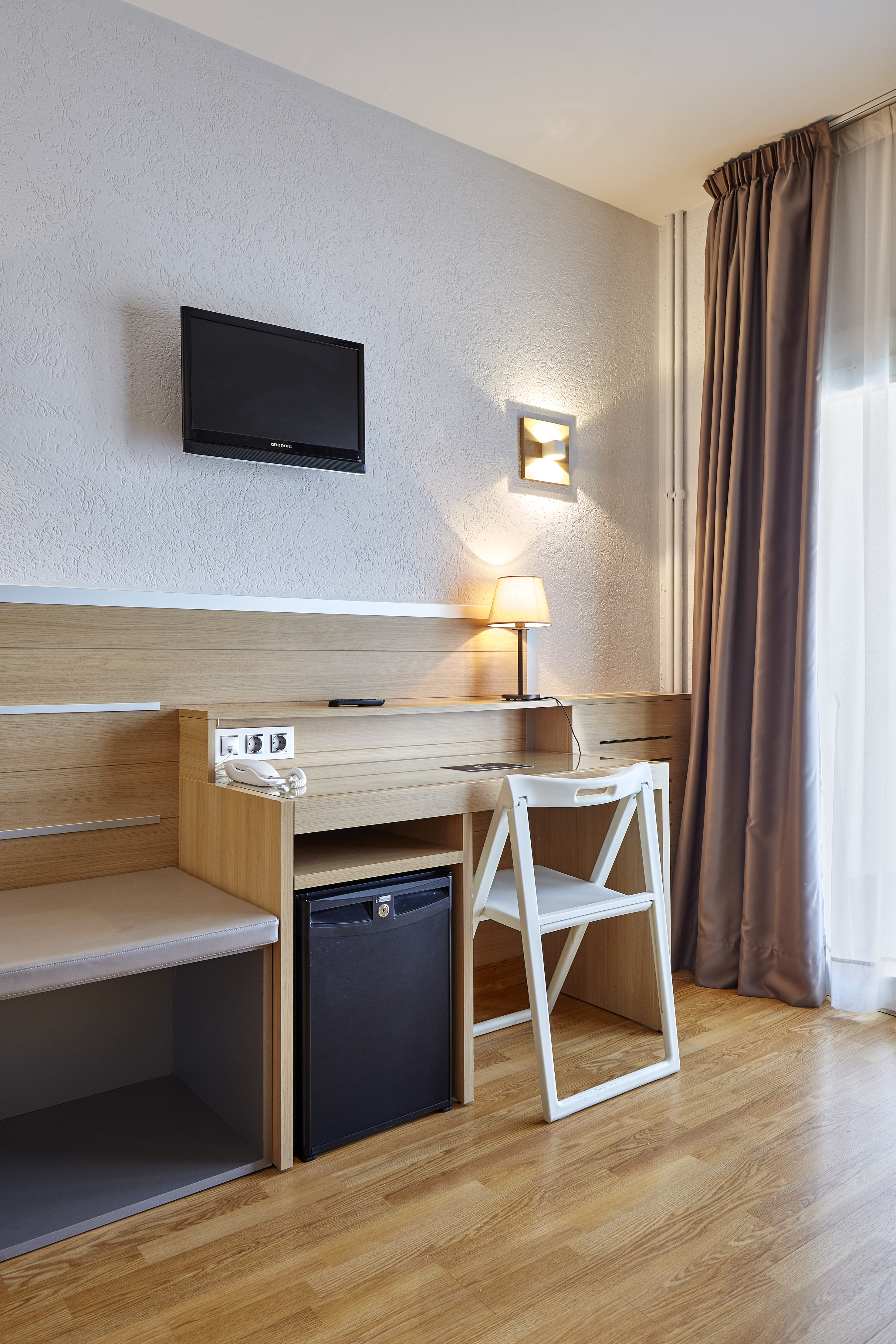 Double or Twin Standard