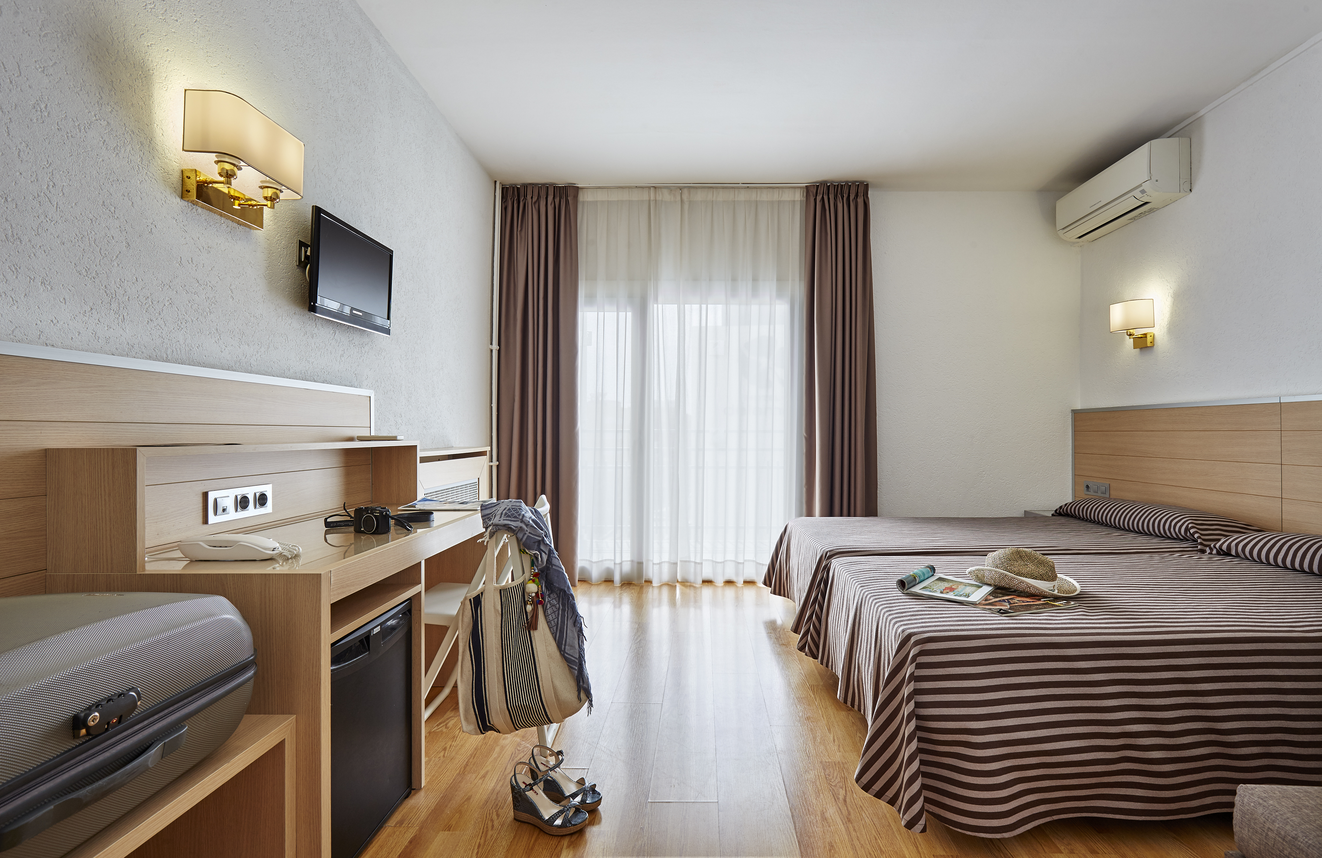 Double or Twin Standard